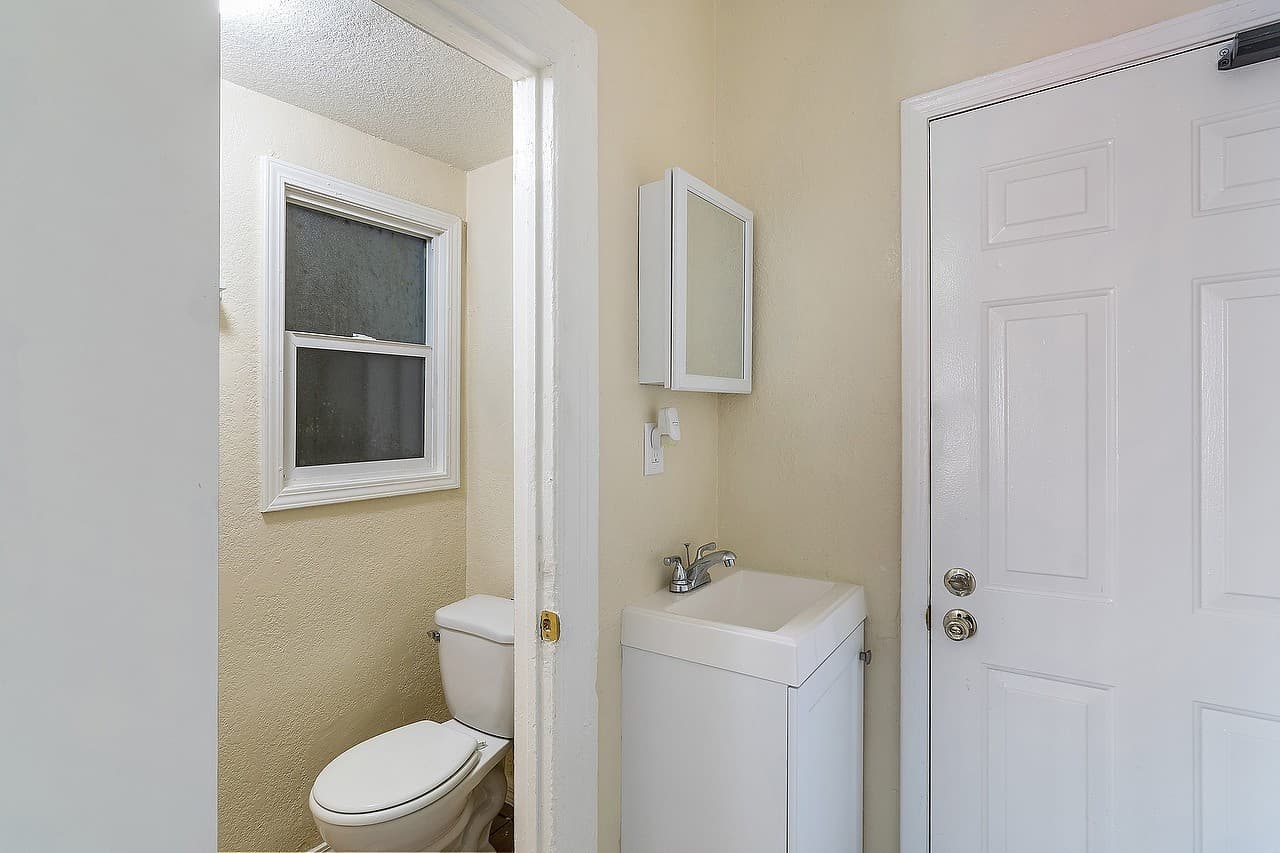 Los Angeles Apartment: 5117-5123 S Avalon Boulevard