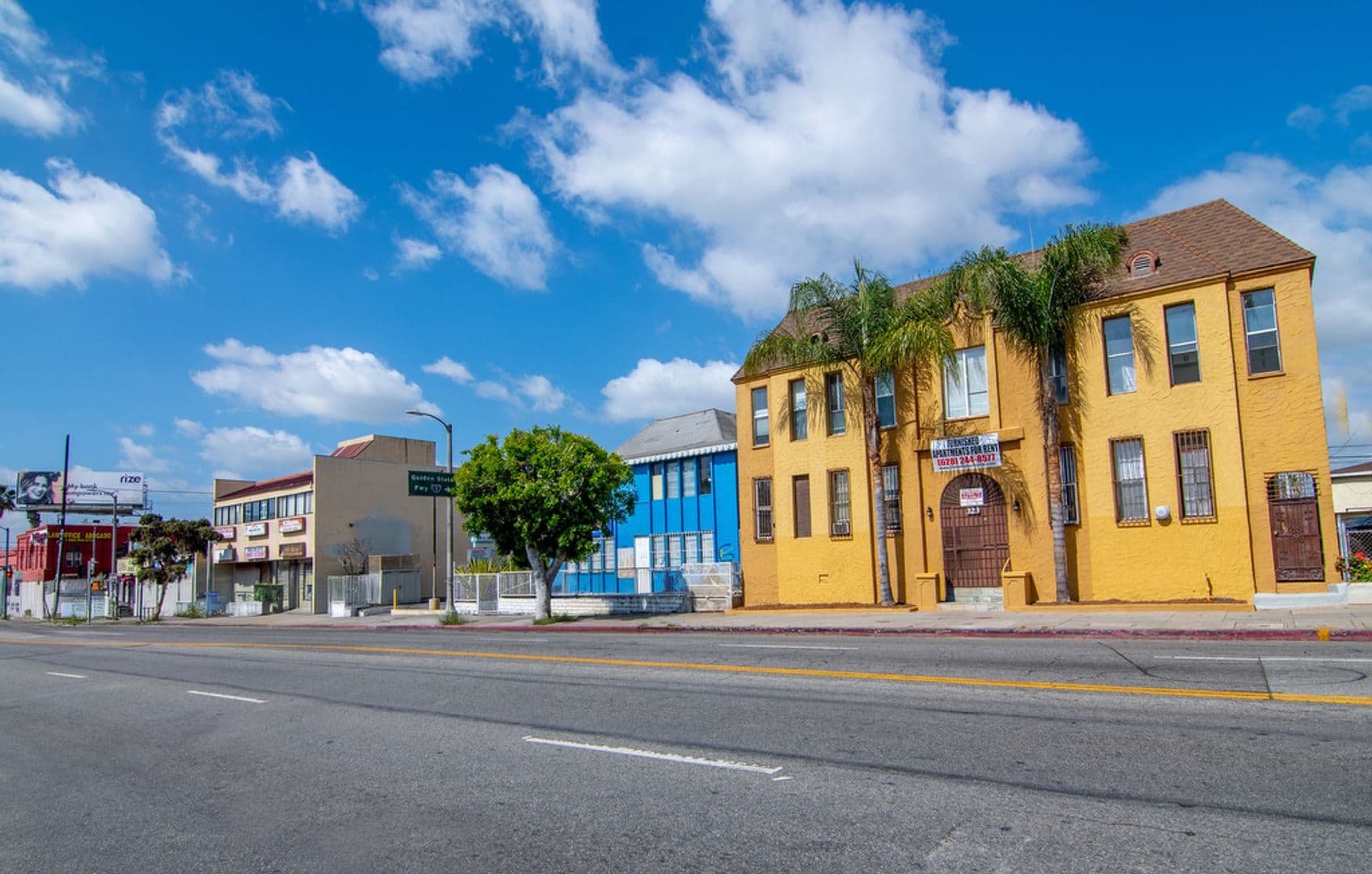 Los Angeles Apartment: 323 N Soto Street