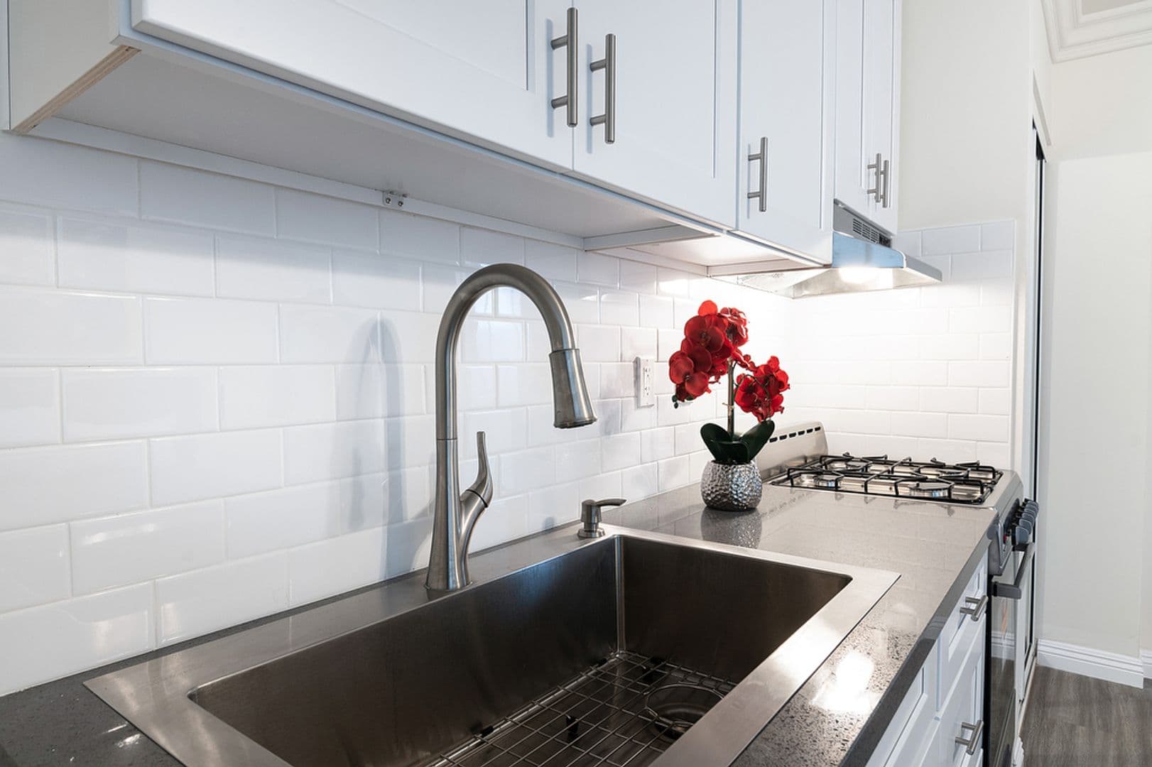 Los Angeles Apartment: 2025 W 3rd Street