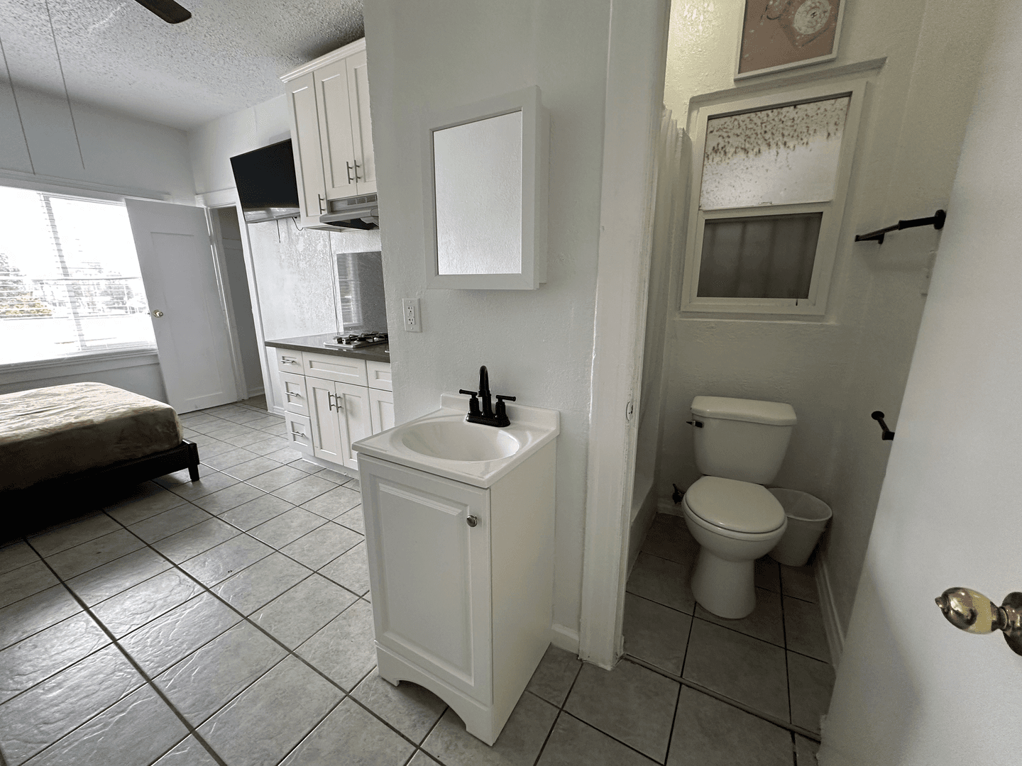 Los Angeles Apartment: 5117-5123 S Avalon Boulevard