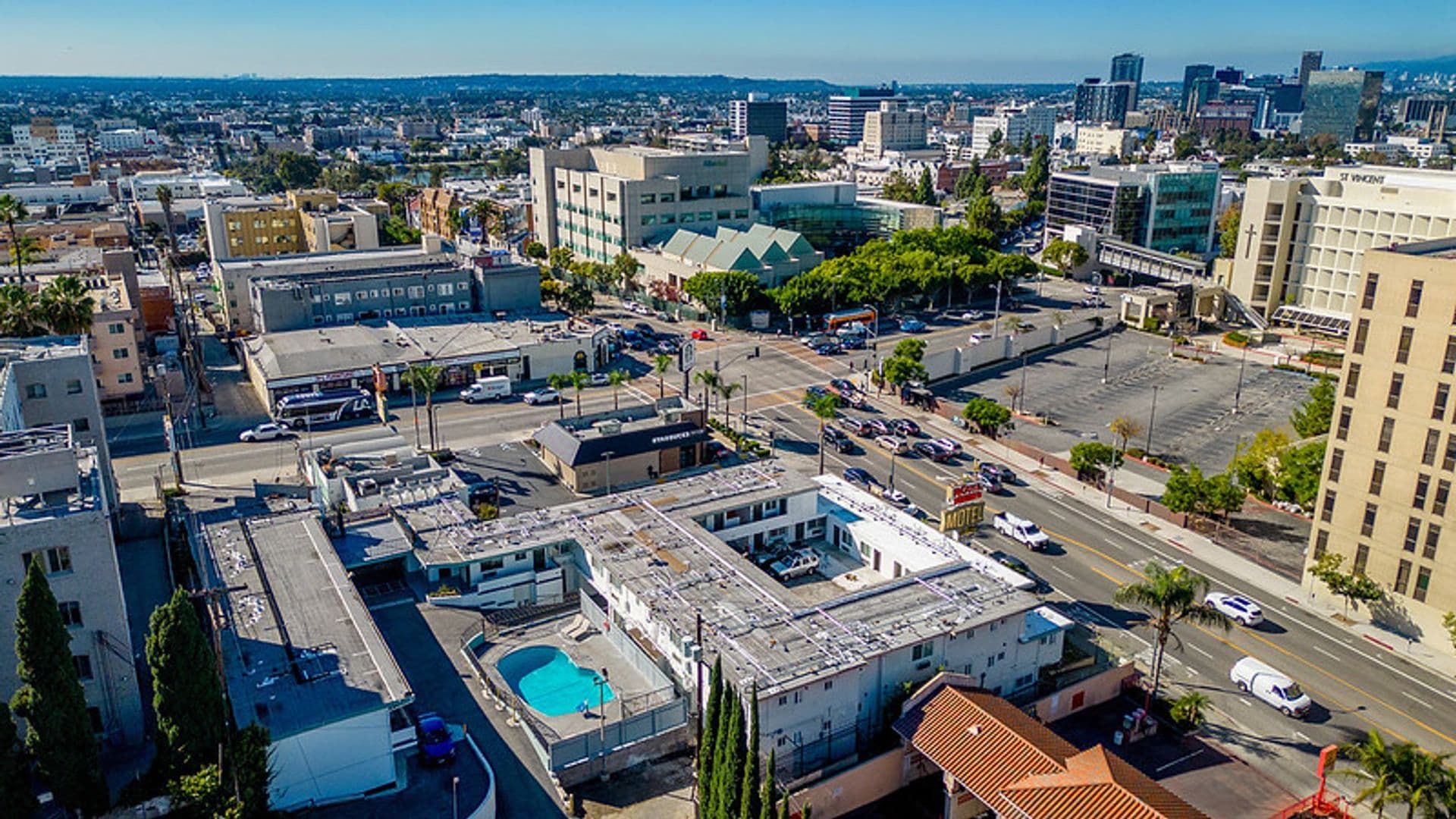 Los Angeles Apartment: 2025 W 3rd Street