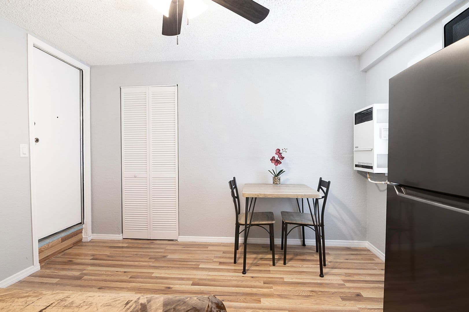 East Los Angeles Apartment: 930-932 Fraser Avenue