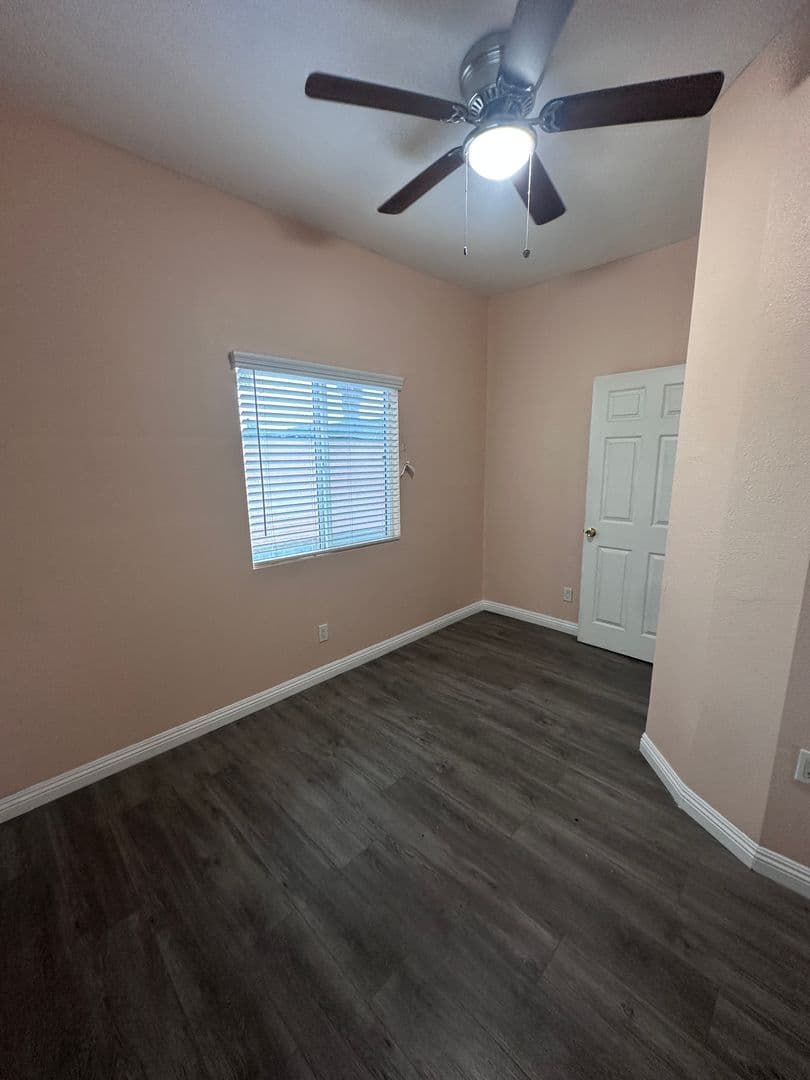 Los Angeles Apartment: 2426 Wabash Avenue