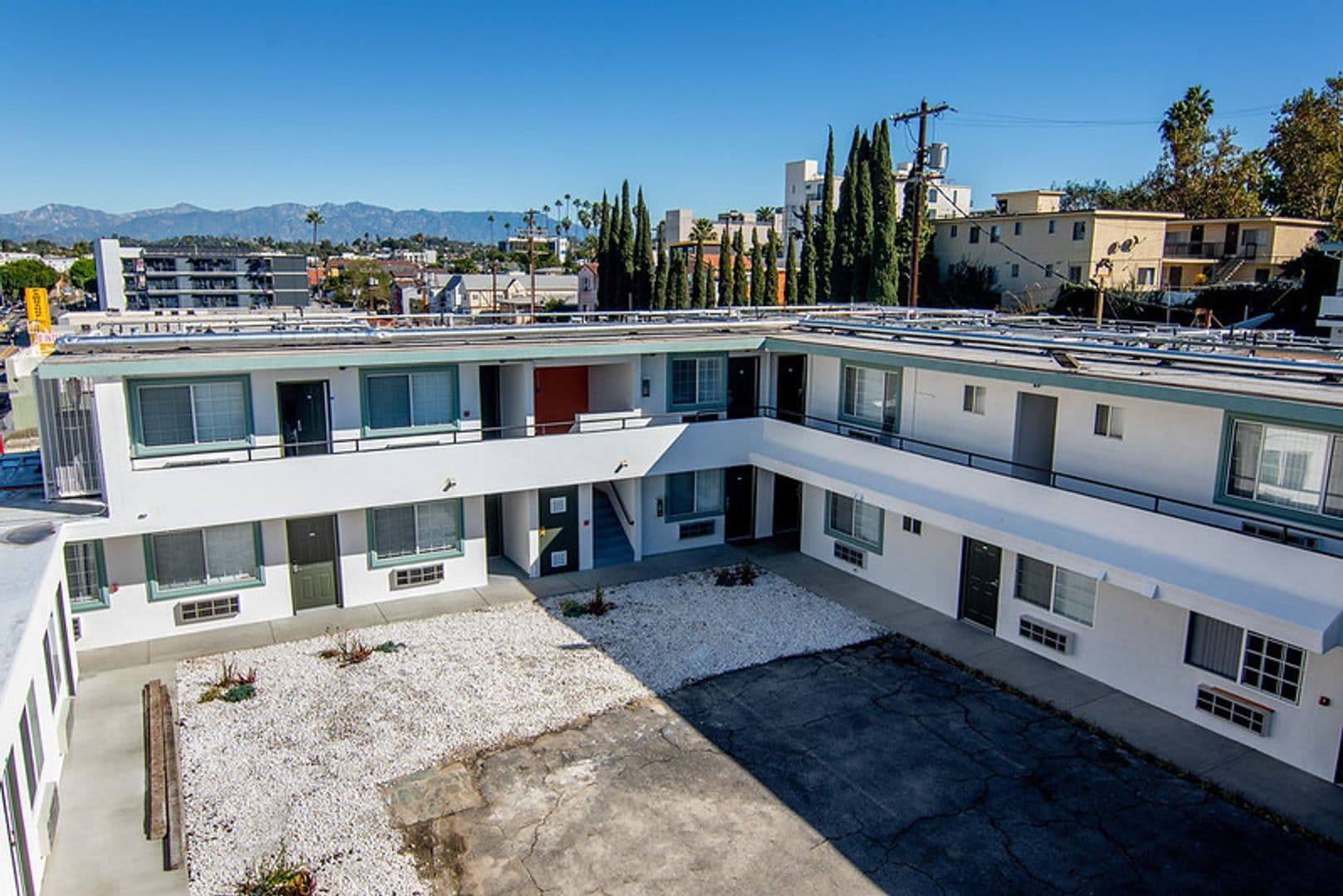 Los Angeles Apartment: 2025 W 3rd Street