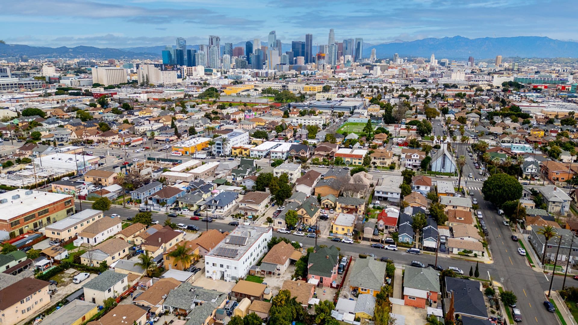 Los Angeles Apartment: 440 E 27th Street