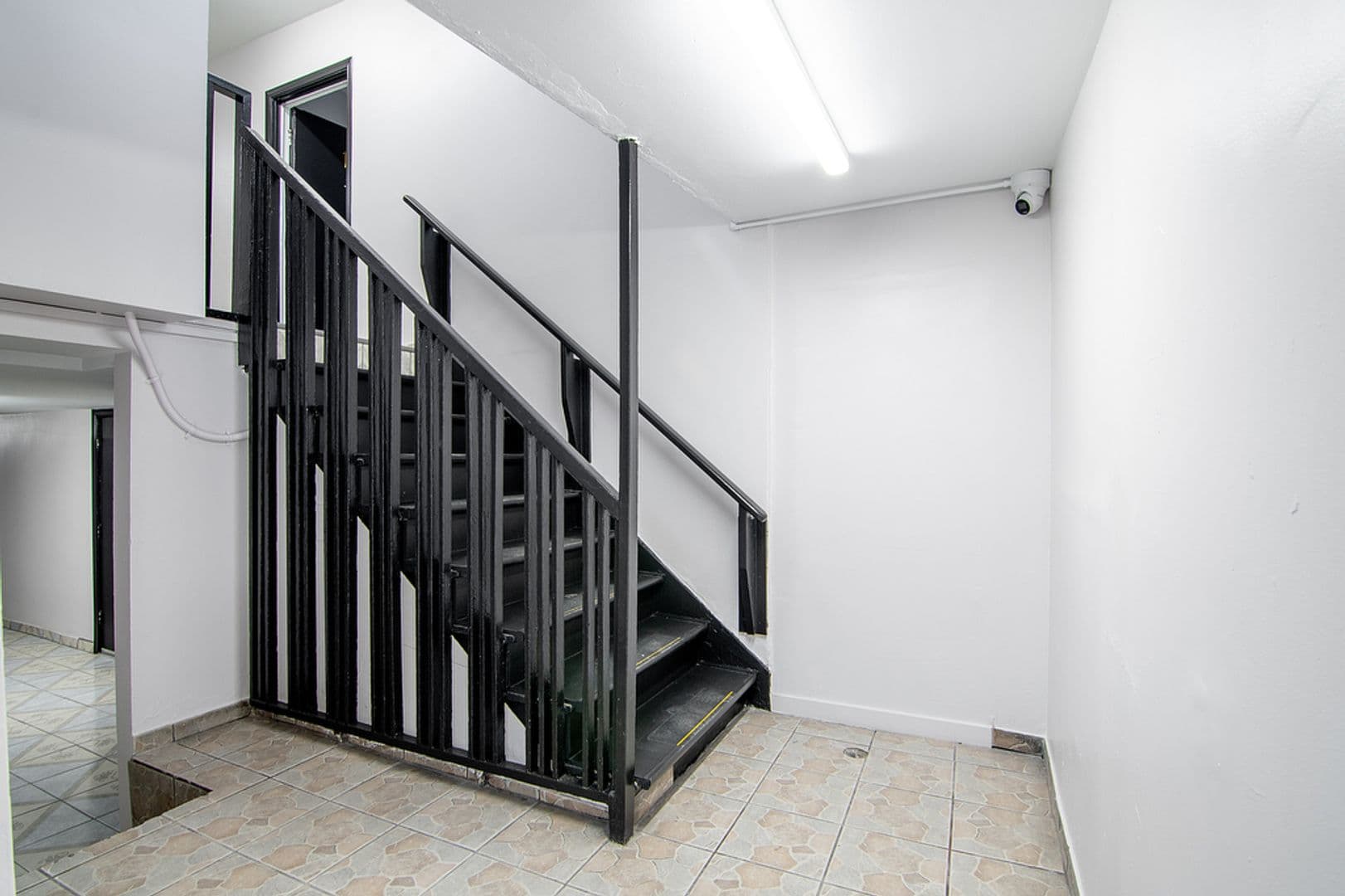 East Los Angeles Apartment: 930-932 Fraser Avenue