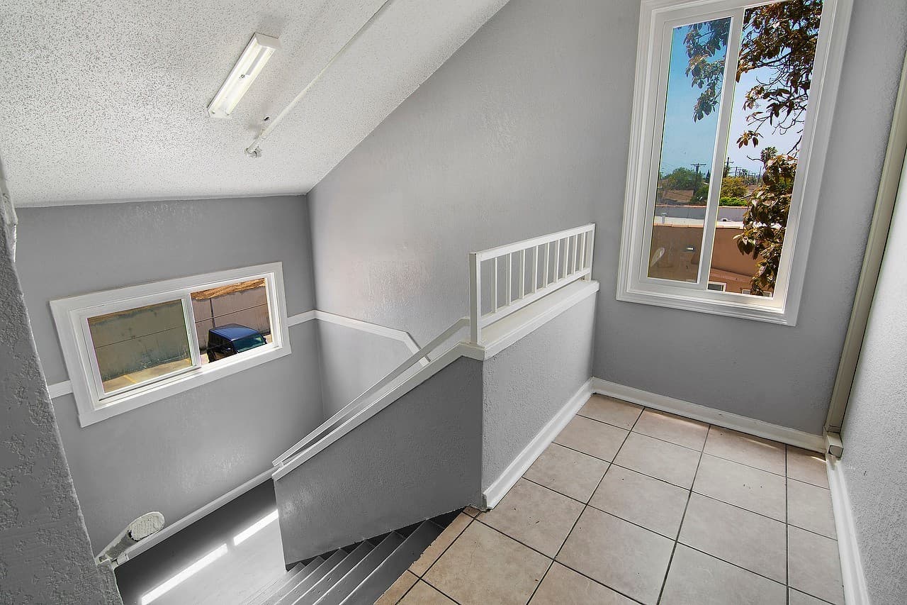 Los Angeles Apartment: 5117-5123 S Avalon Boulevard