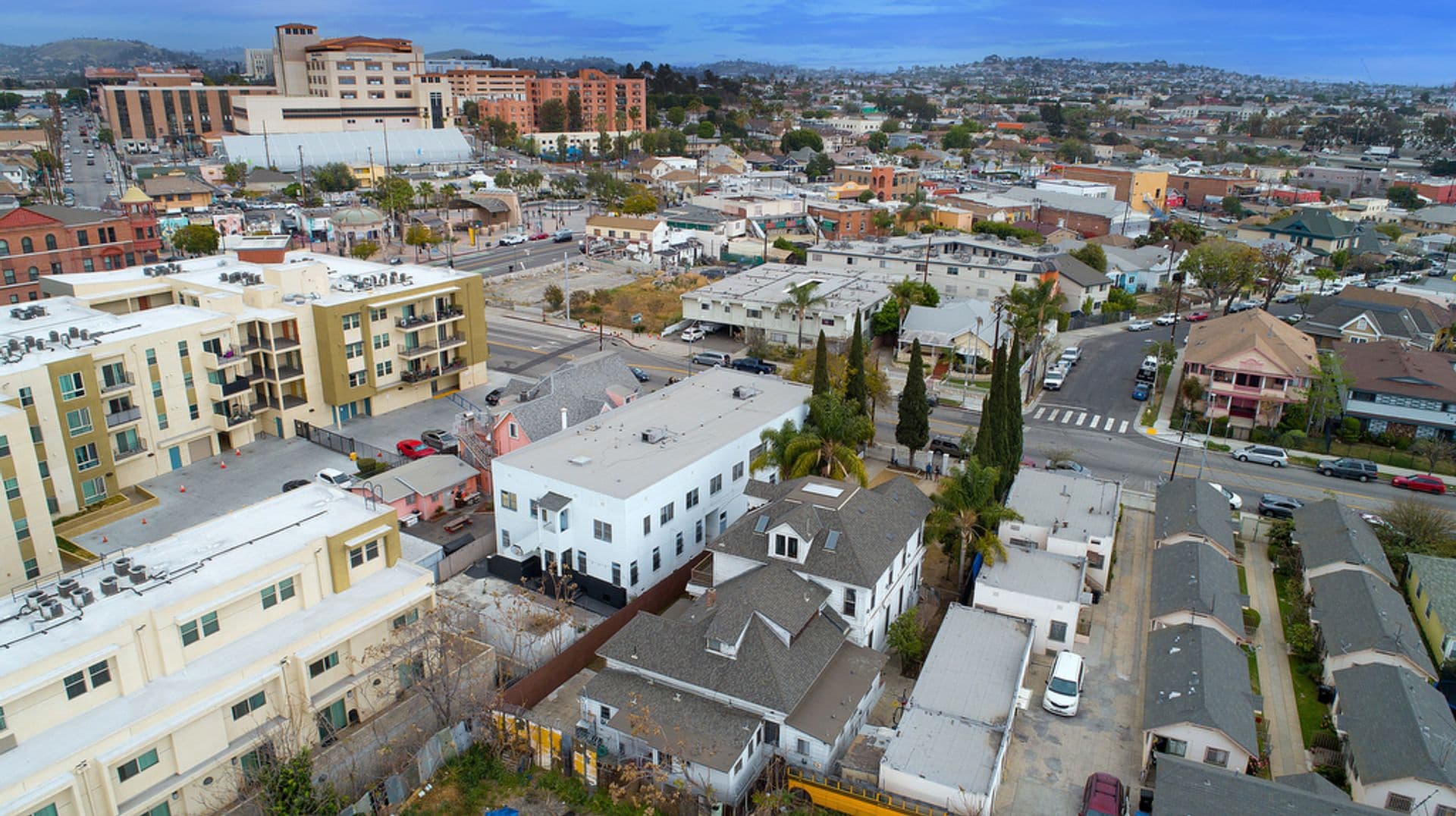 Los Angeles Apartment: 131 S Boyle Avenue