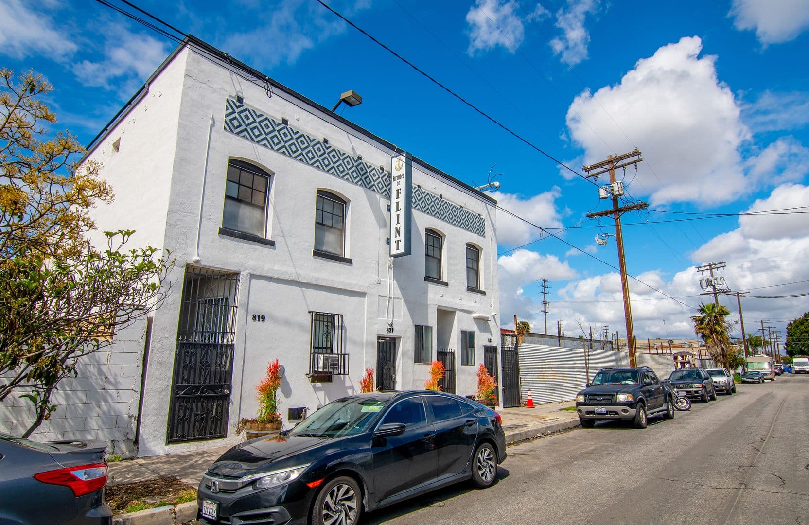 Wilmington Apartment: 819-823 Flint Avenue