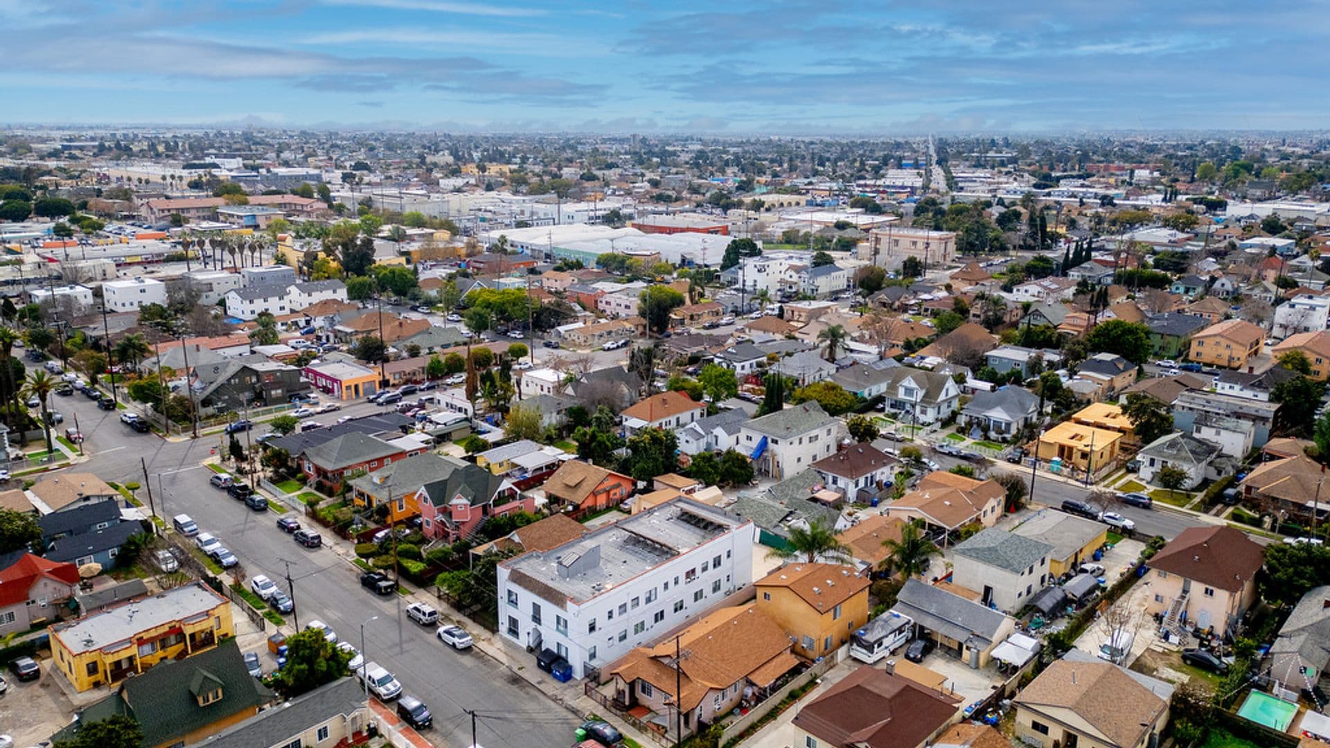 Los Angeles Apartment: 440 E 27th Street