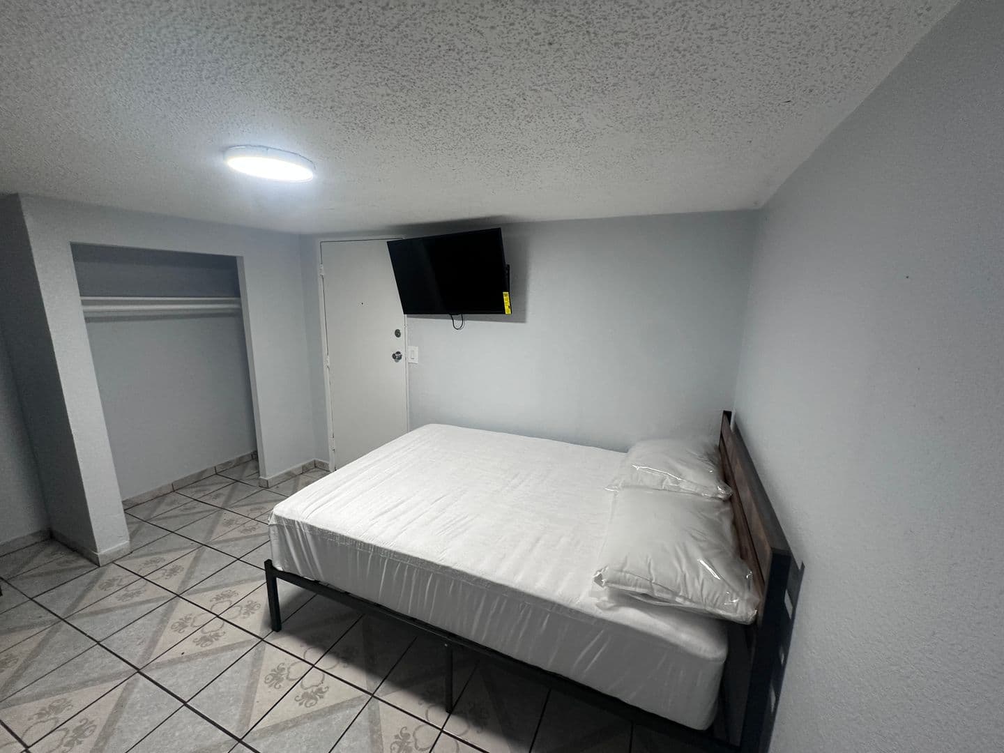 East Los Angeles Apartment: 930-932 Fraser Avenue