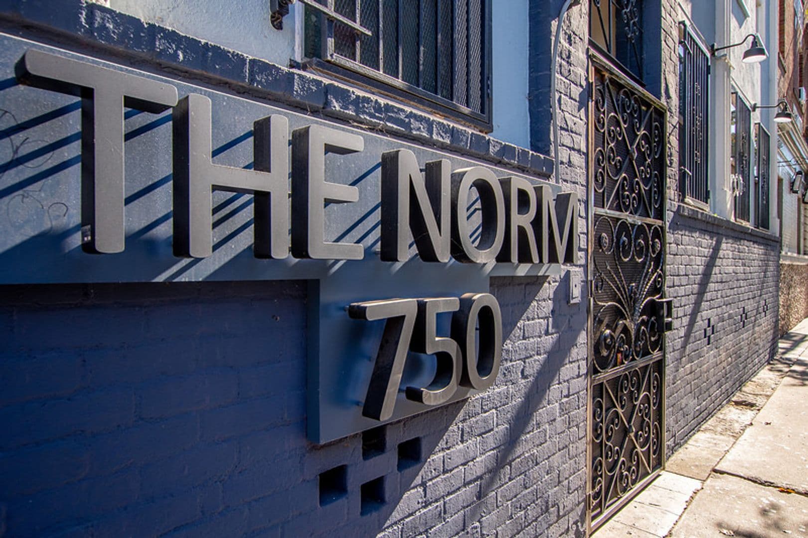 Los Angeles Apartment: 750 S Normandie Avenue