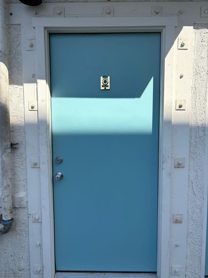 Los Angeles Apartment: 1222 E 78th Street