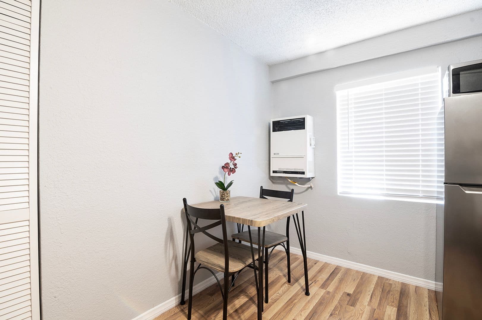 East Los Angeles Apartment: 930-932 Fraser Avenue