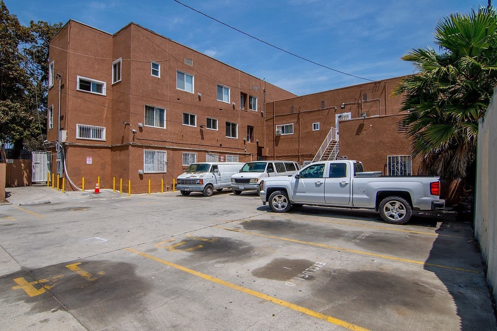 Los Angeles Apartment: 5117-5123 S Avalon Boulevard