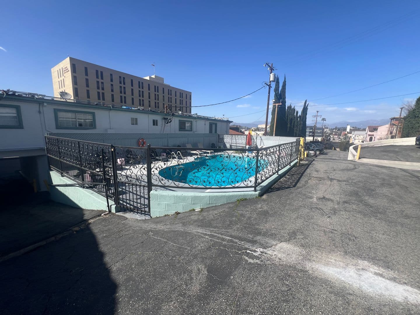 Los Angeles Apartment: 2025 W 3rd Street