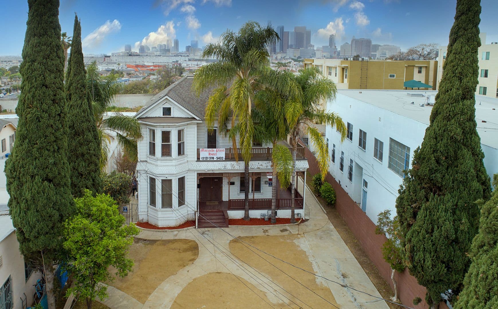 Los Angeles Apartment: 131 S Boyle Avenue