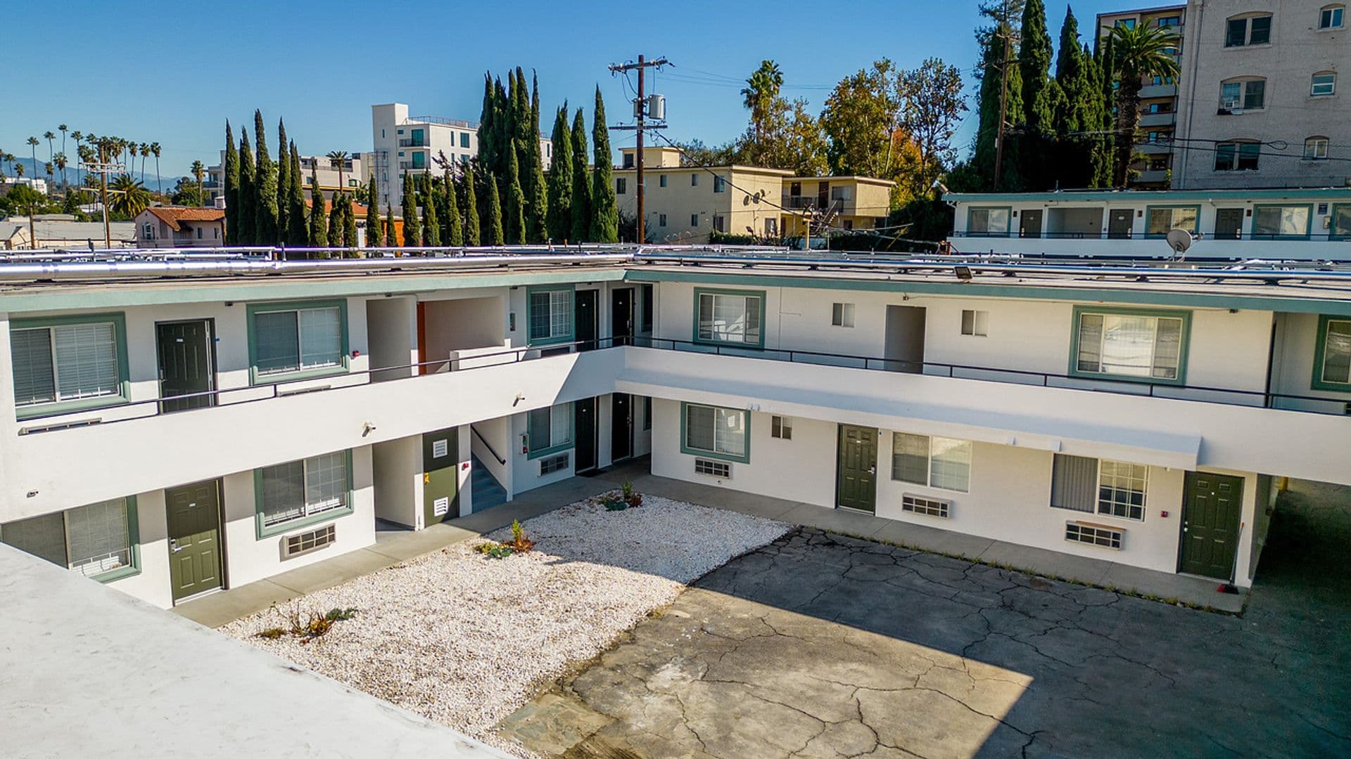 Los Angeles Apartment: 2025 W 3rd Street