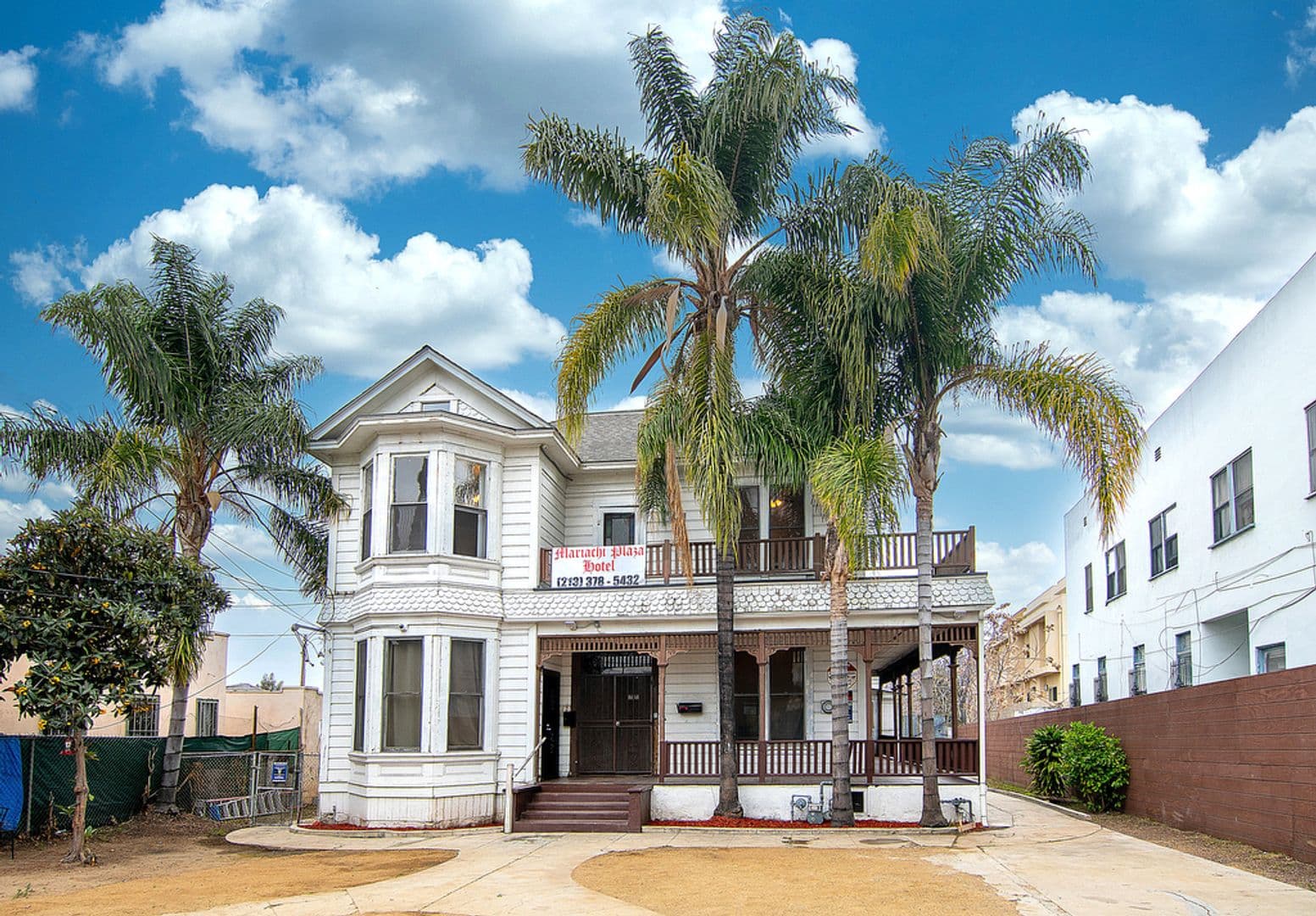 Los Angeles Apartment: 131 S Boyle Avenue
