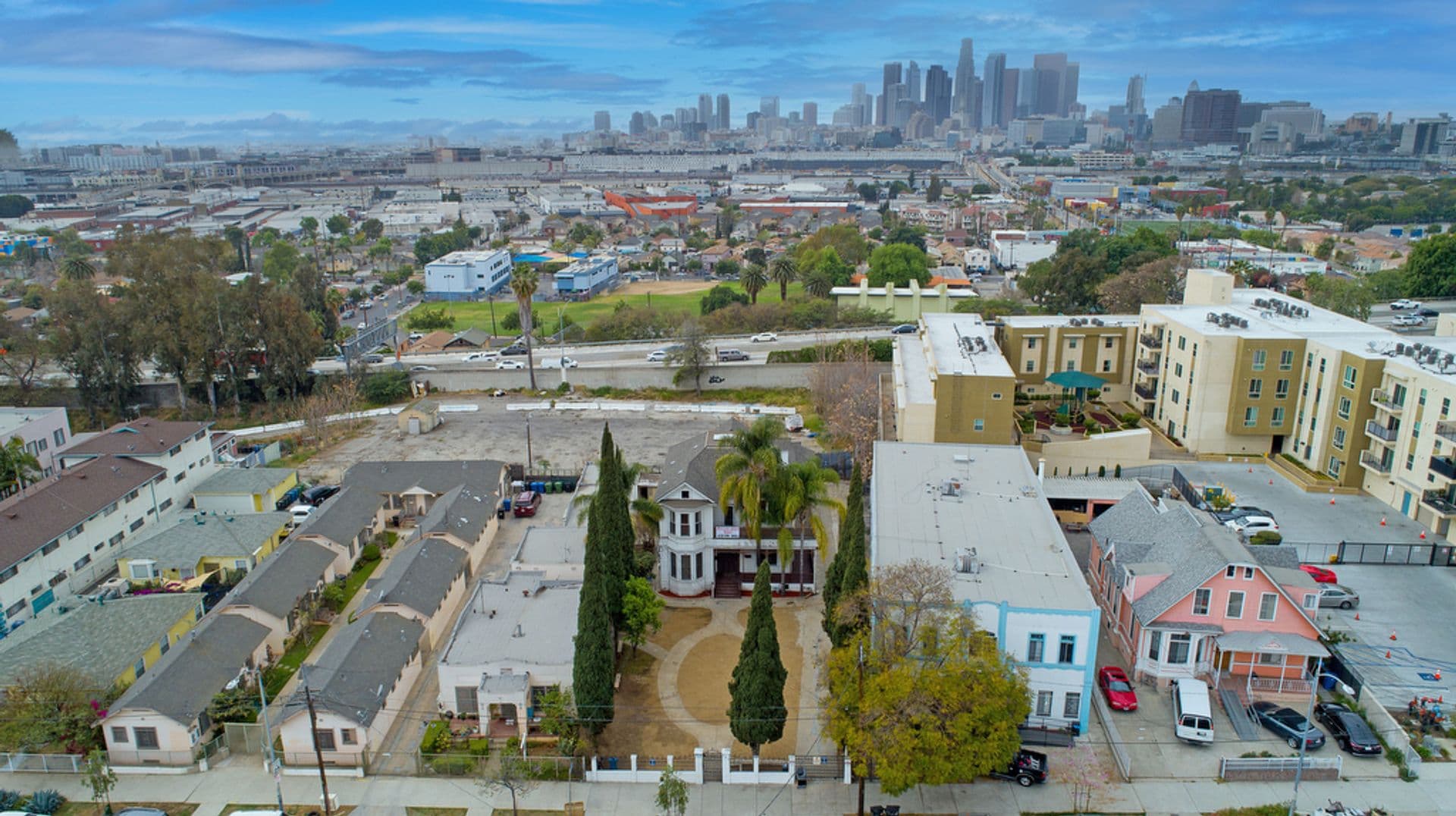 Los Angeles Apartment: 131 S Boyle Avenue