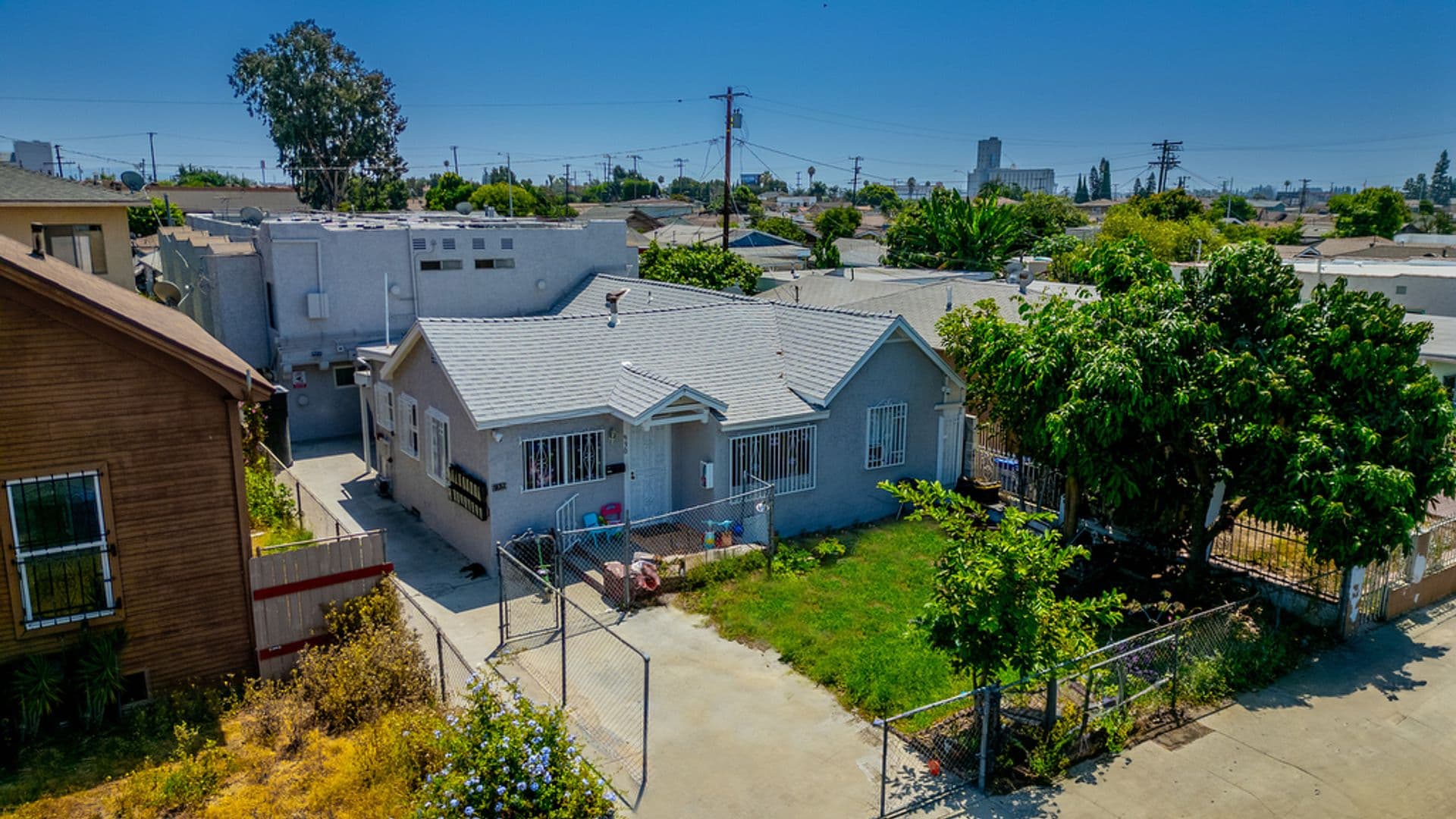 East Los Angeles Apartment: 930-932 Fraser Avenue
