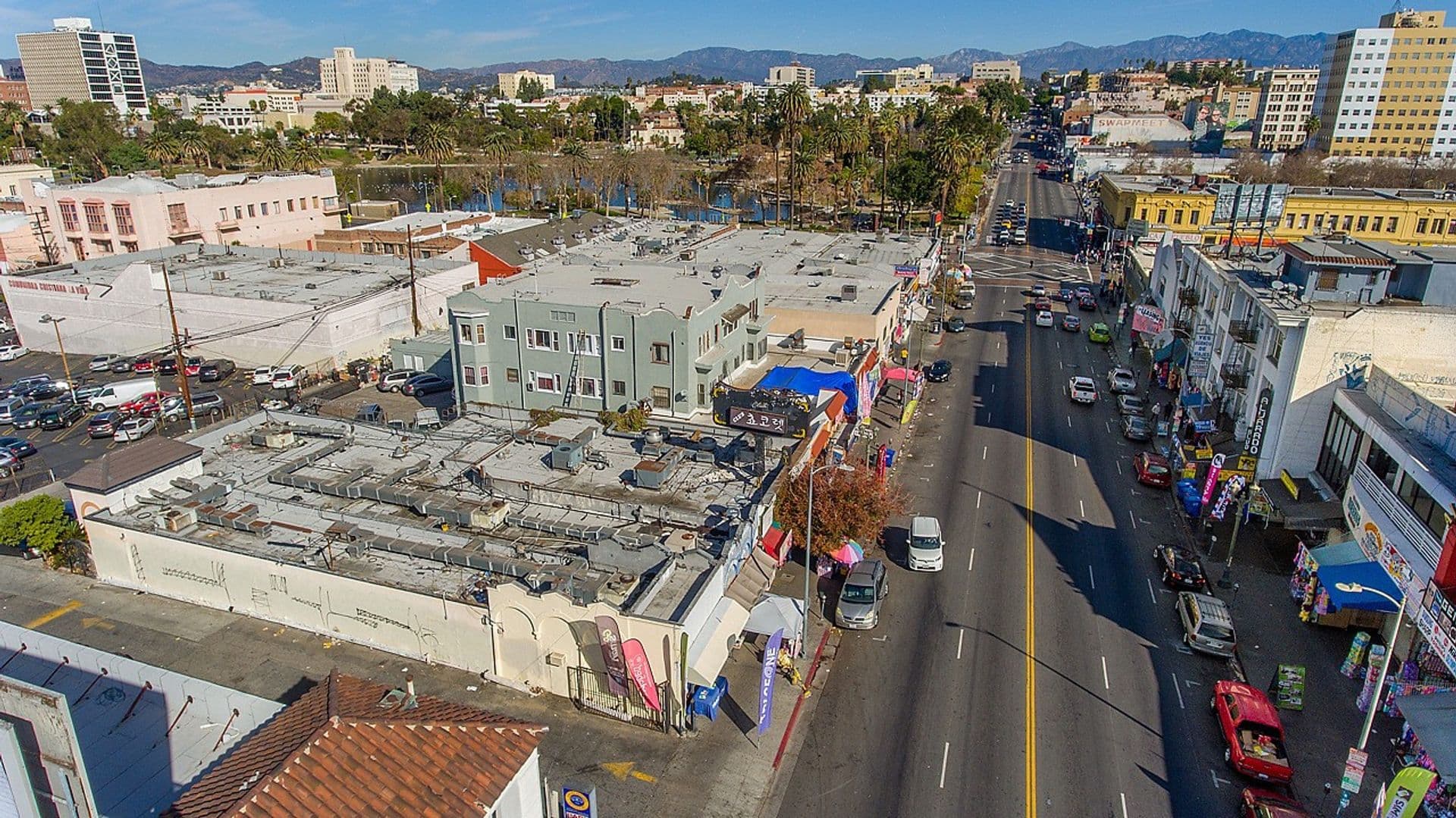 Los Angeles Apartment: 725 S Alvarado Street