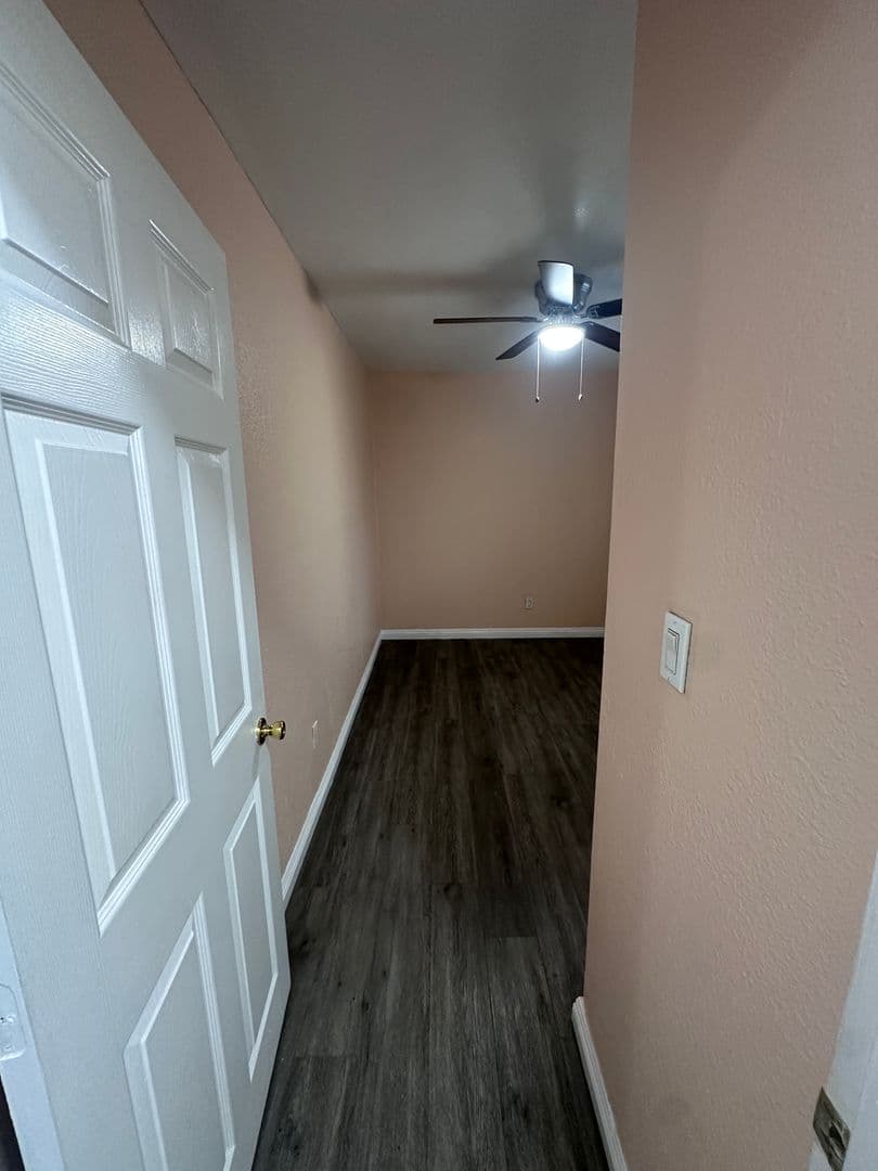Los Angeles Apartment: 2426 Wabash Avenue