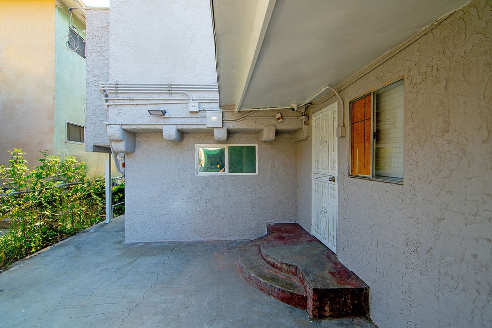 East Los Angeles Apartment: 930-932 Fraser Avenue