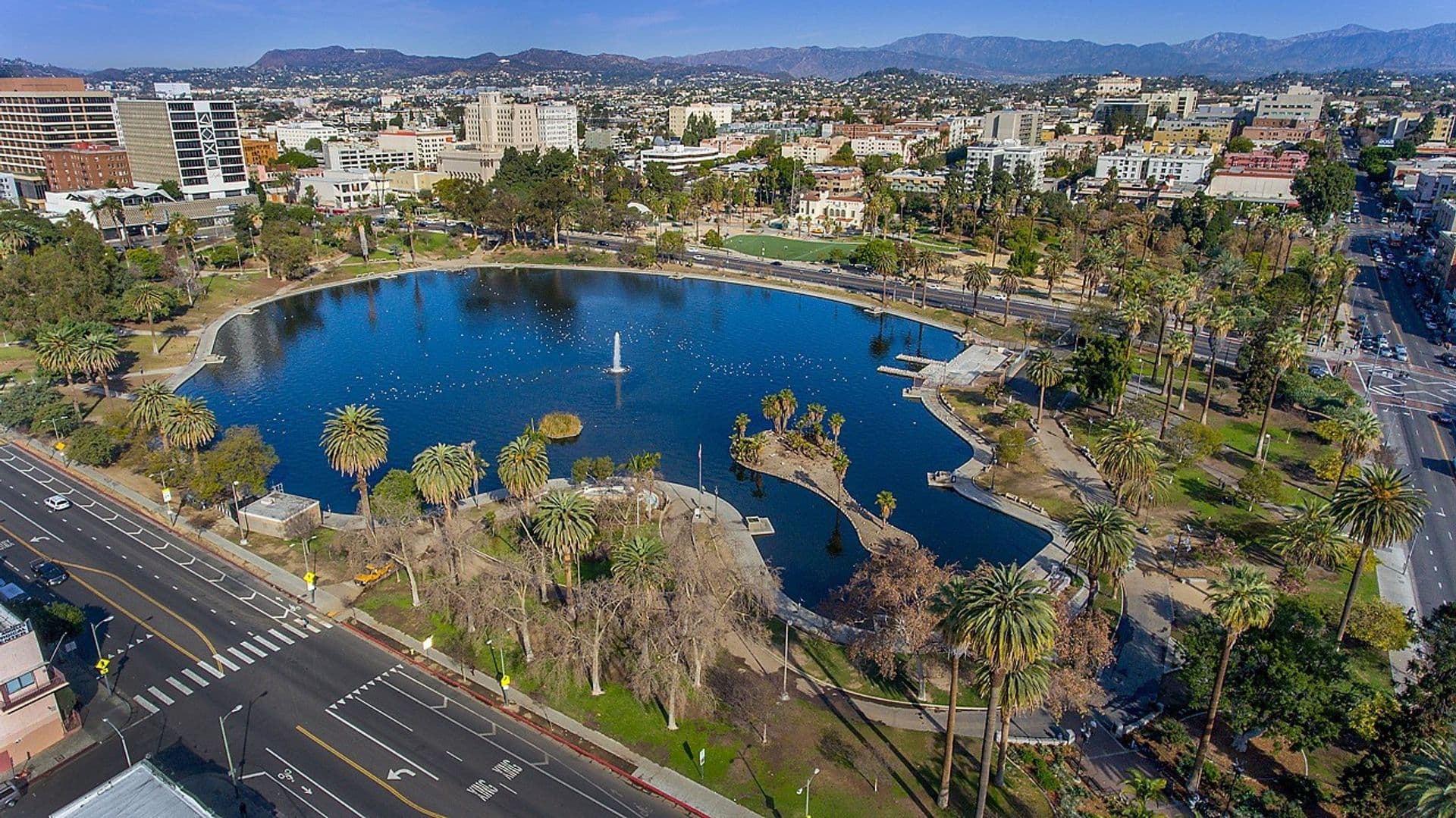 Los Angeles Apartment: 725 S Alvarado Street