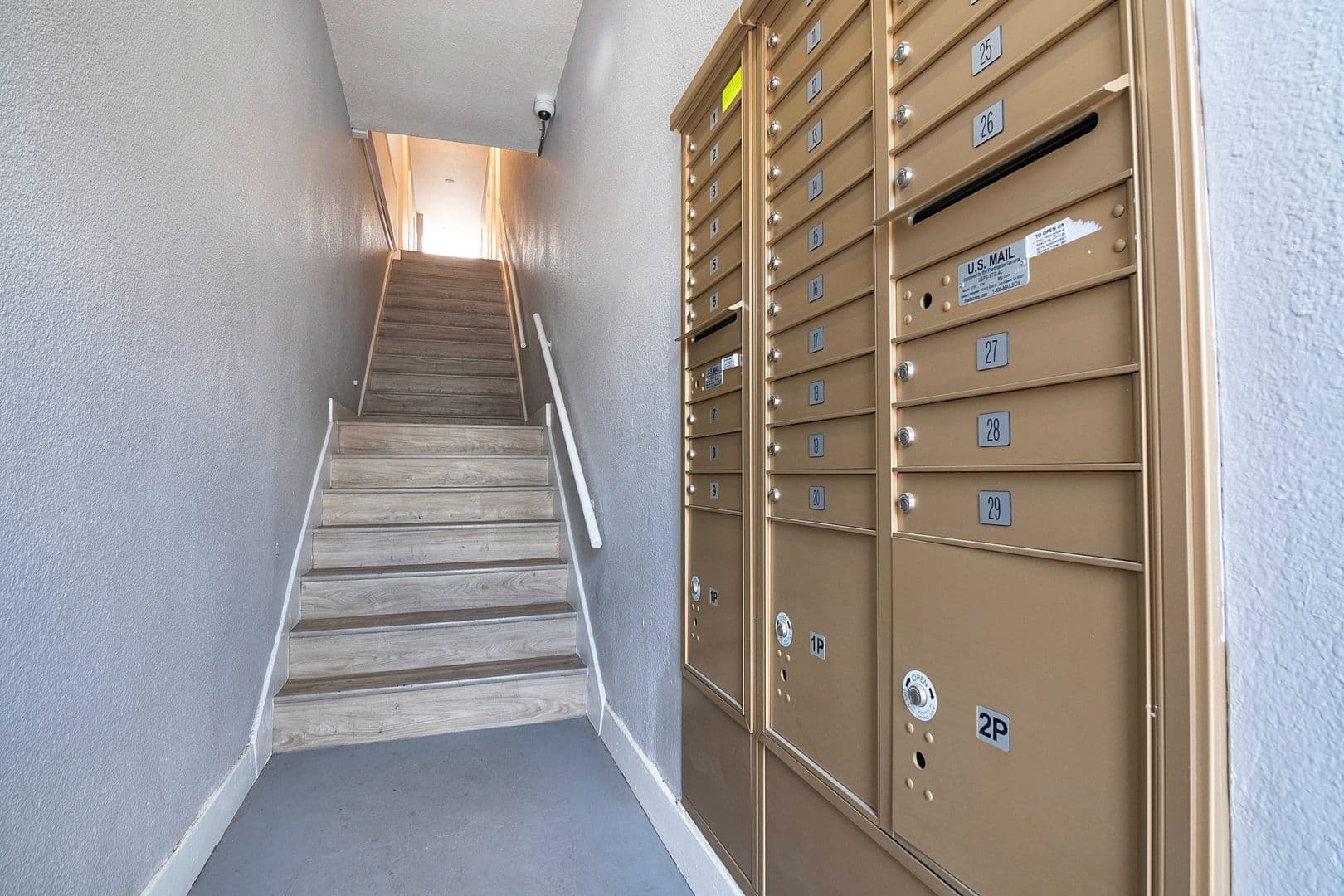 Wilmington Apartment: 819-823 Flint Avenue
