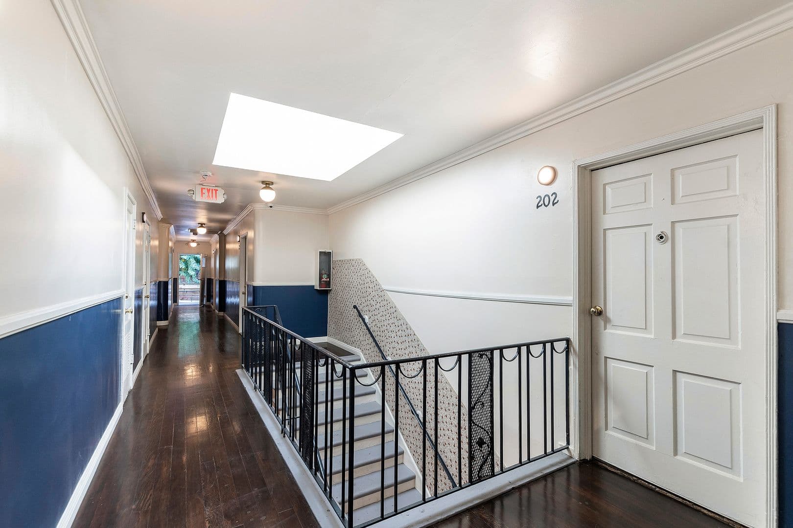 Los Angeles Apartment: 750 S Normandie Avenue