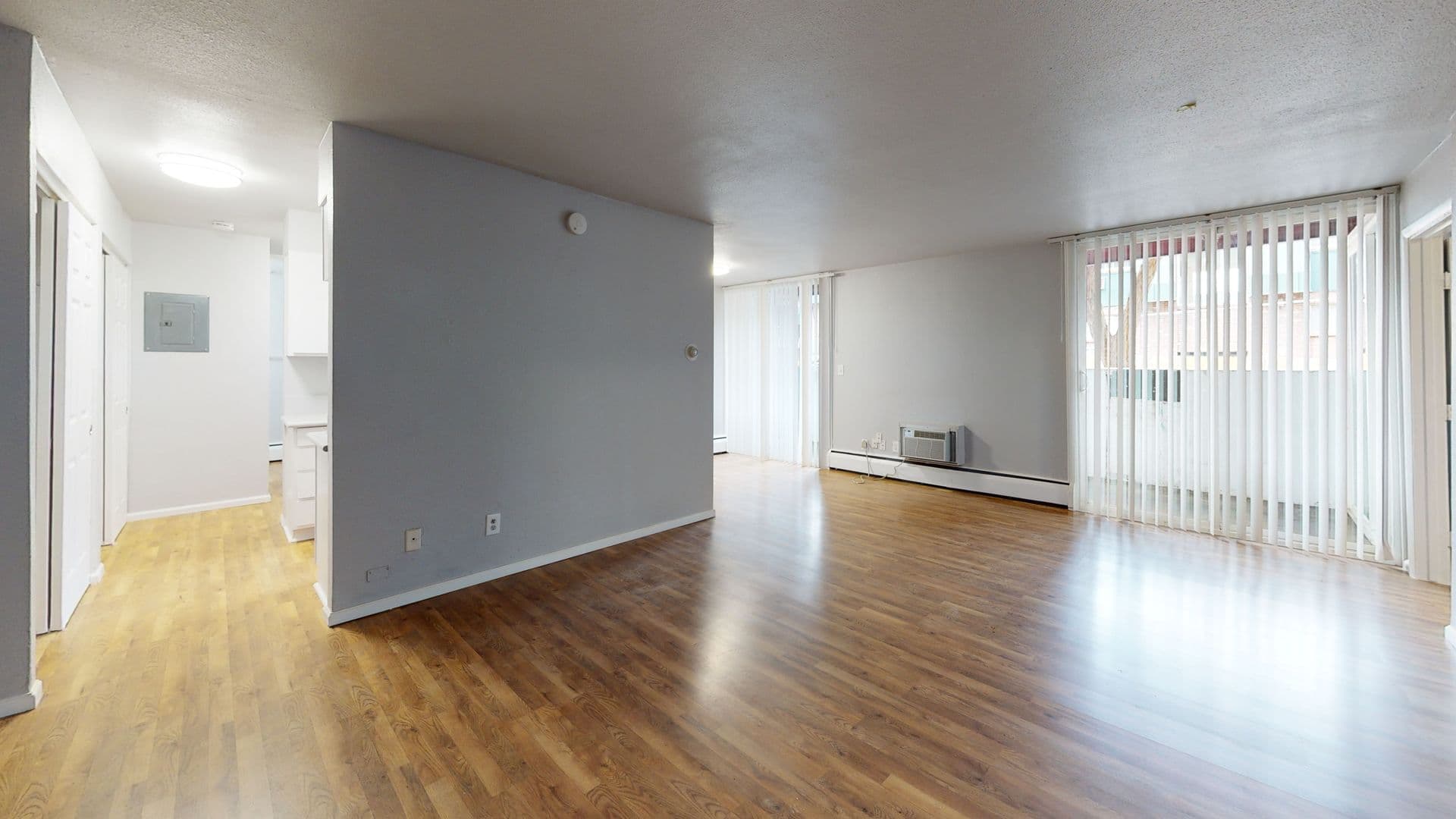 Aurora Apartment: 11600 E 16th Ave