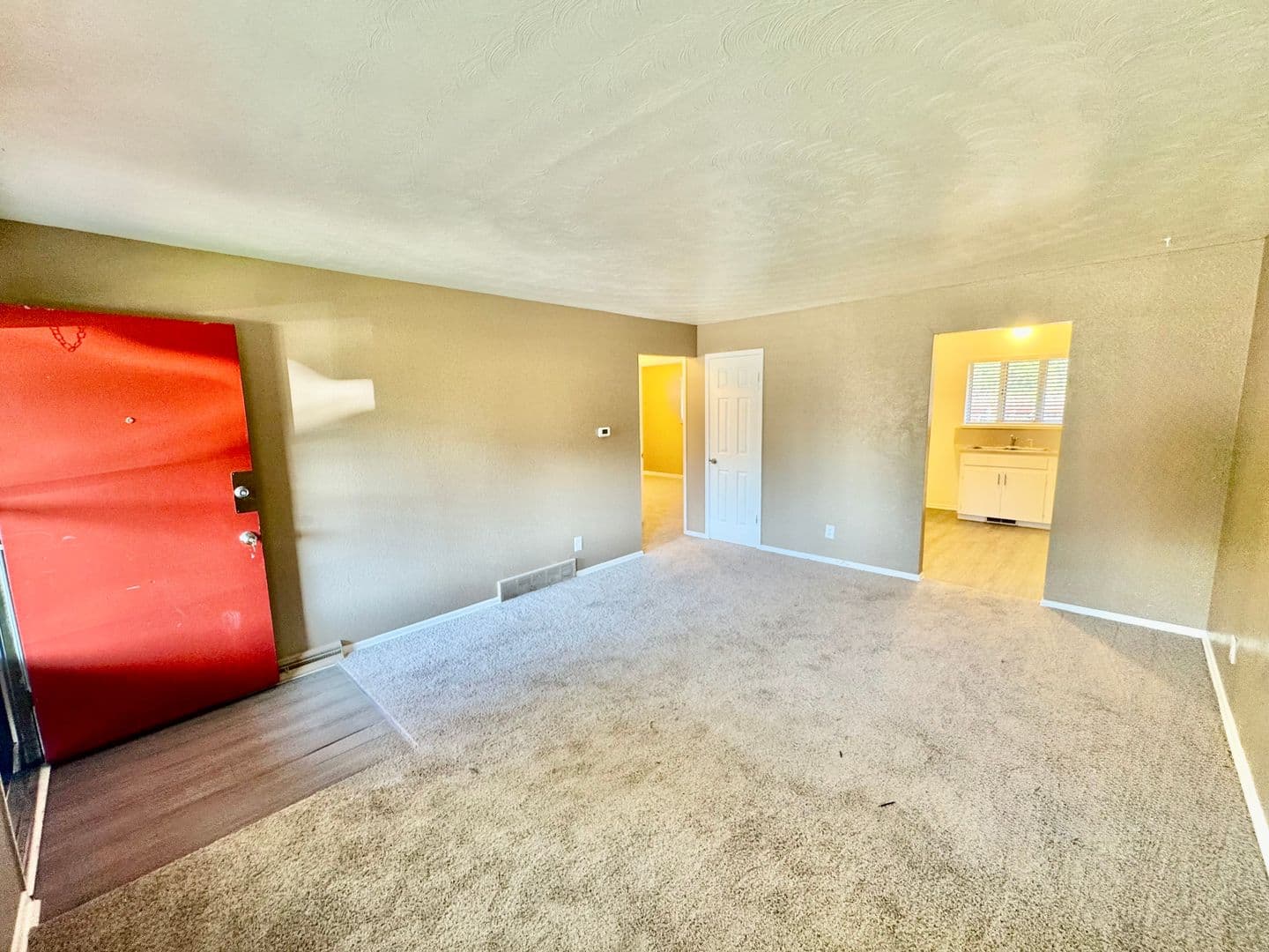 Lakewood Apartment: 1115 Carr Street