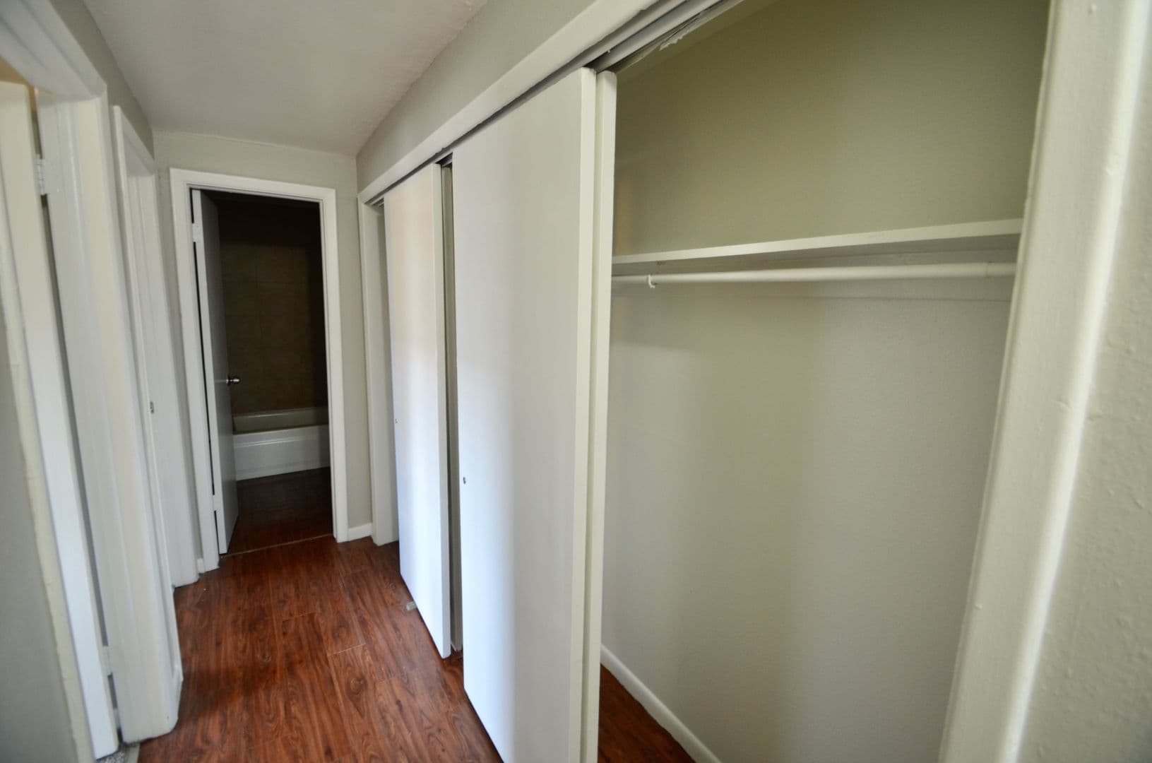 Lakewood Apartment: 1160-1198 S Allison St