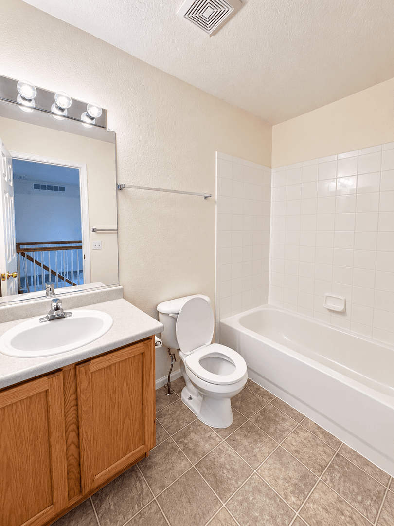 Denver House: 4022 Perth St