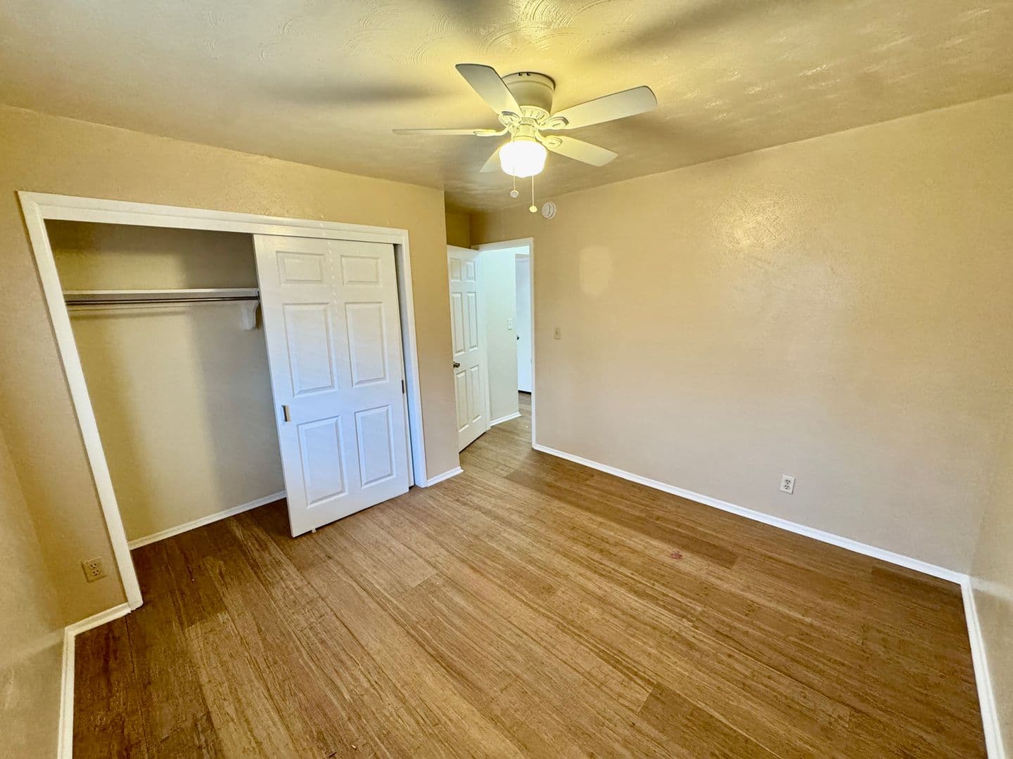 Lakewood Apartment: 1115 Carr Street