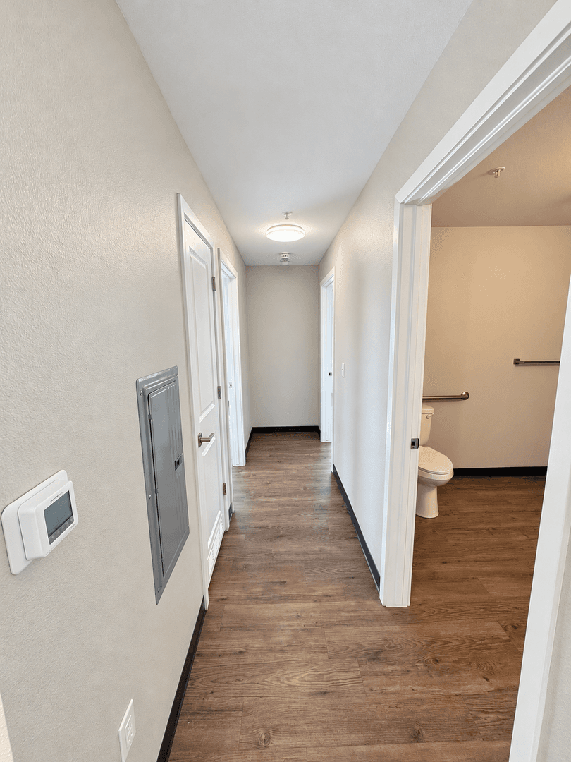 Lakewood Apartment: 5855-5865 W 11th Avenue