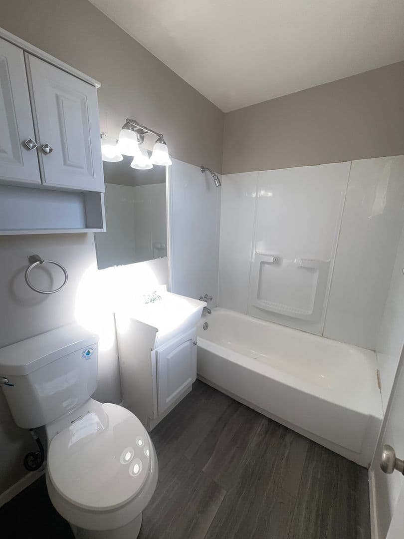 Denver Apartment: 5545 E Yale Ave