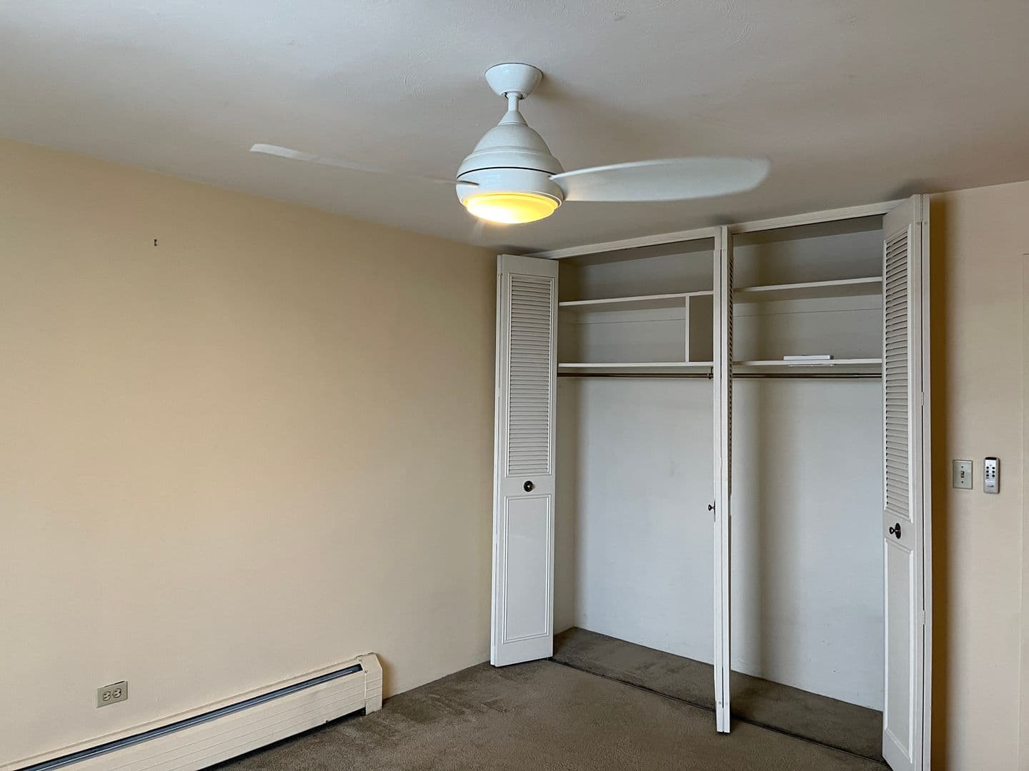 Denver Condo: 4600 E. Asbury Circle #506