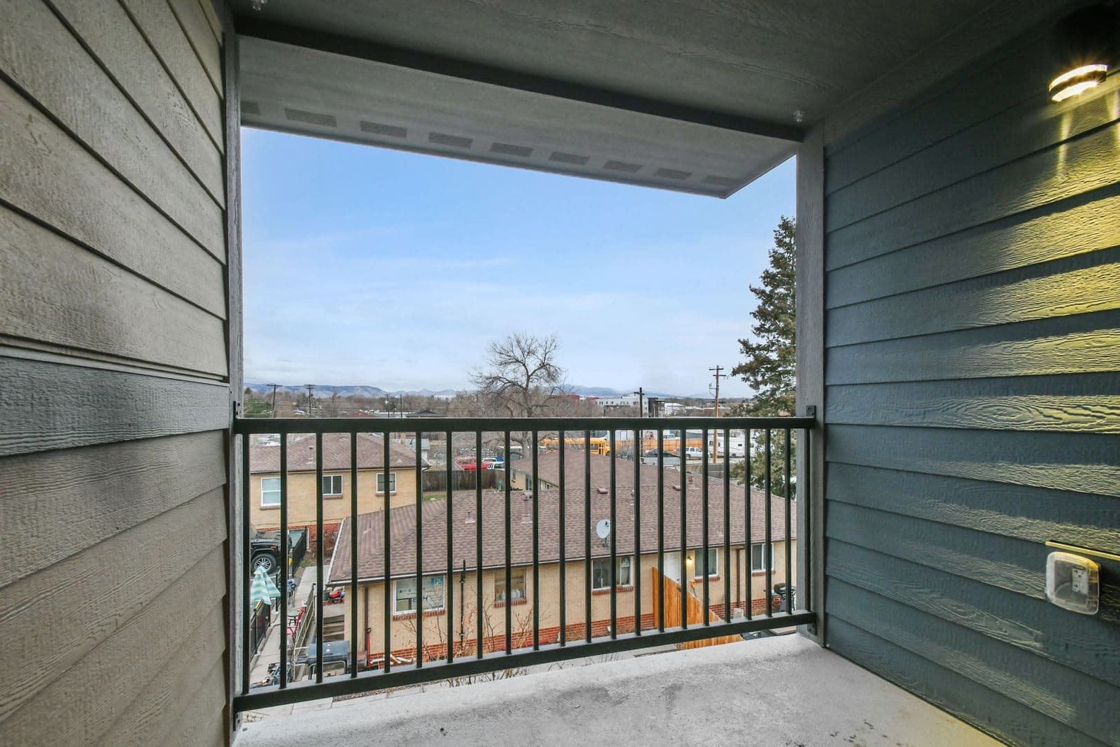 Lakewood Apartment: 5855-5865 W 11th Avenue