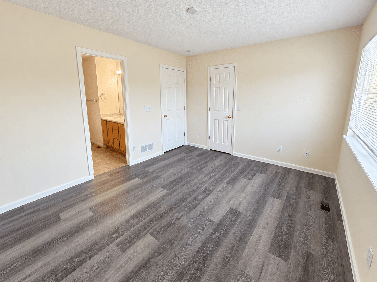 Denver House: 4022 Perth St