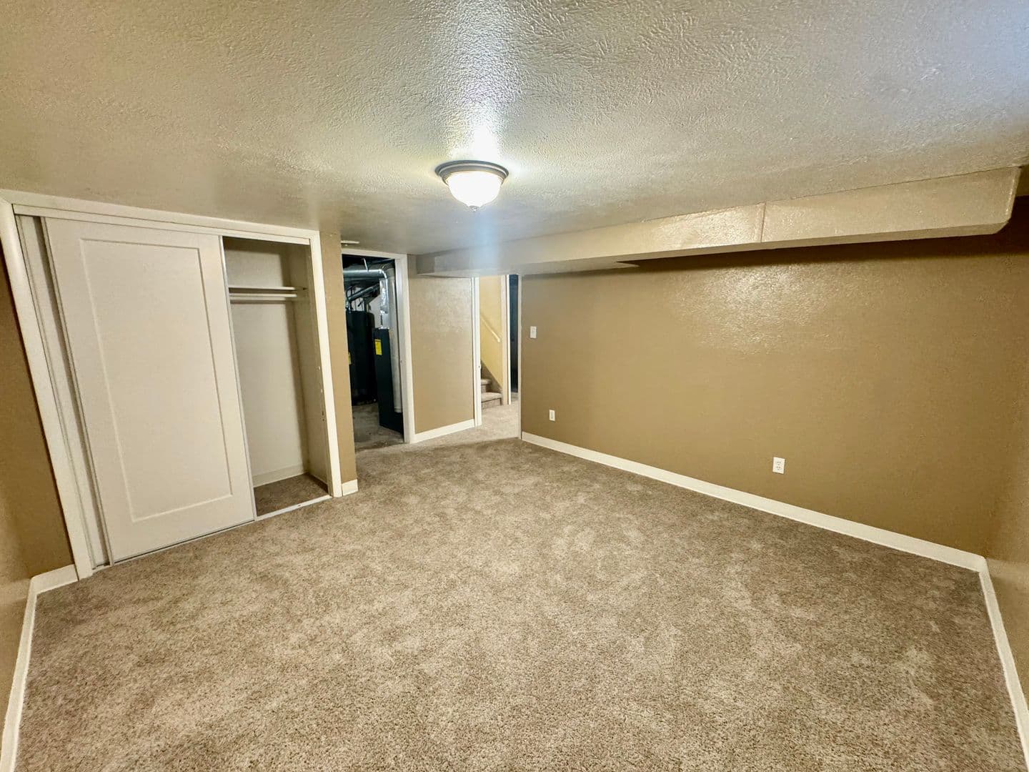 Lakewood Apartment: 1115 Carr Street