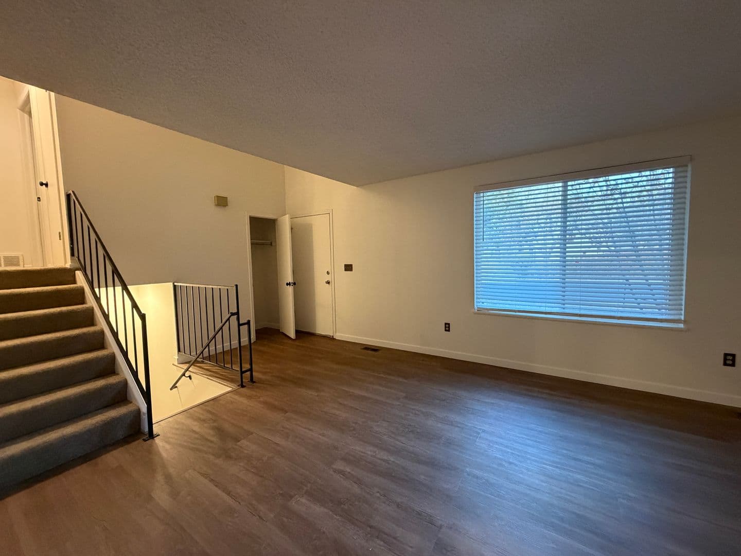 Aurora House: 3159 S Mobile Way