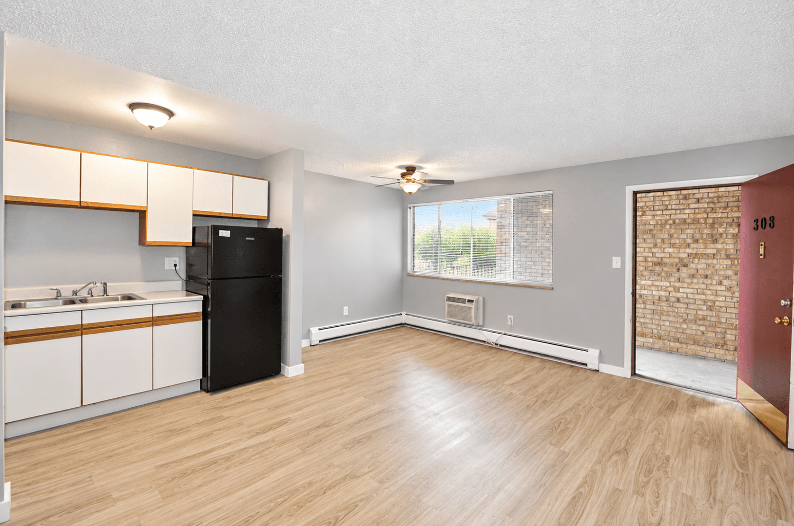 Littleton Apartment: 499 W Progress Ave