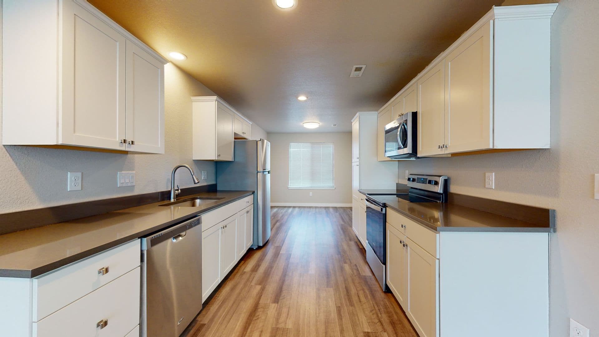 Lakewood Townhome: 8403-8459 W Hampden Ave