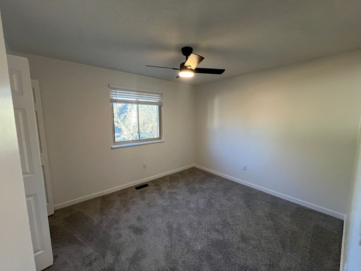 Aurora House: 15739 E Greenwood Dr