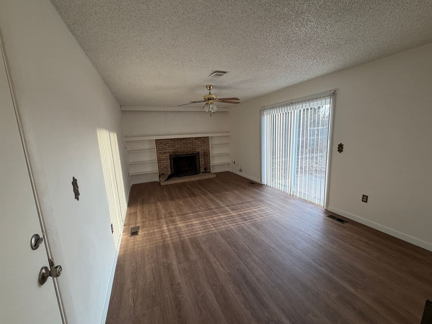 Aurora House: 3159 S Mobile Way