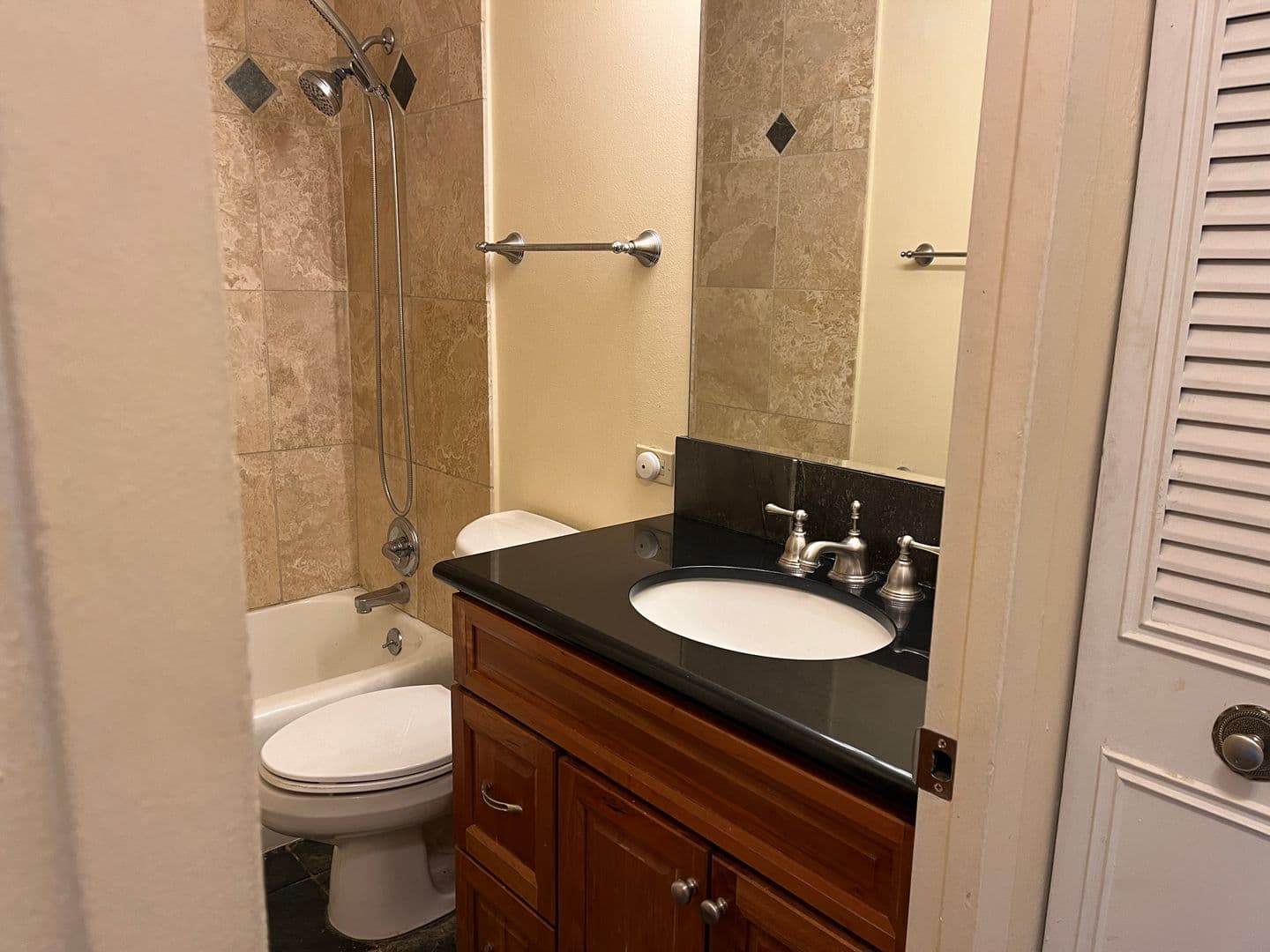 Denver Condo: 4600 E. Asbury Circle #506