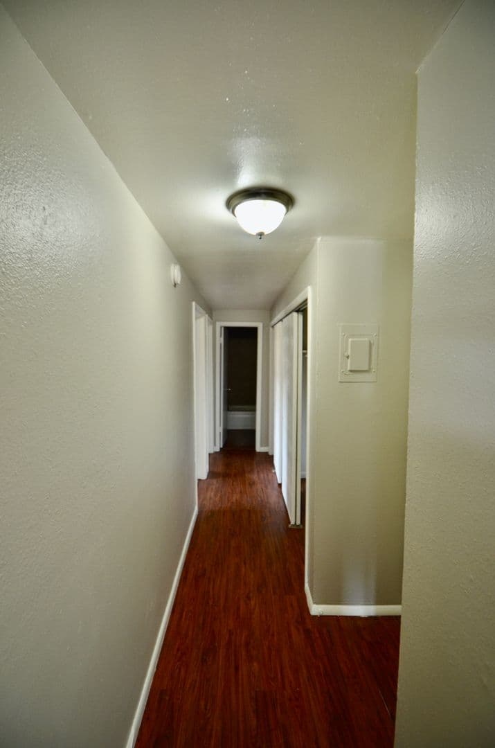 Lakewood Apartment: 1160-1198 S Allison St