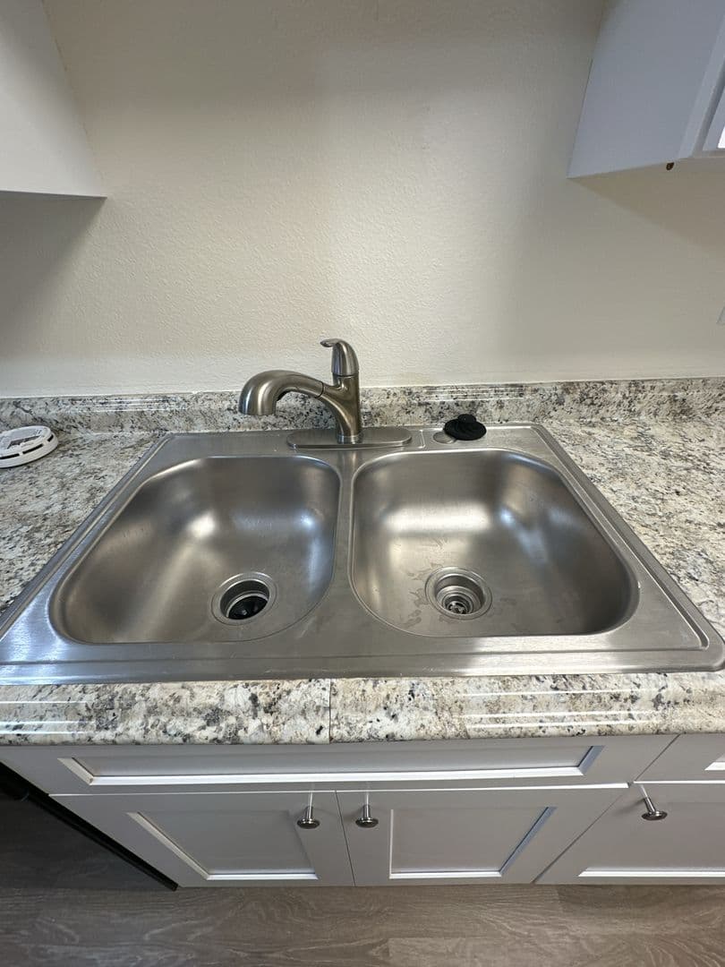 Aurora Apartment: 1747 Peoria Street